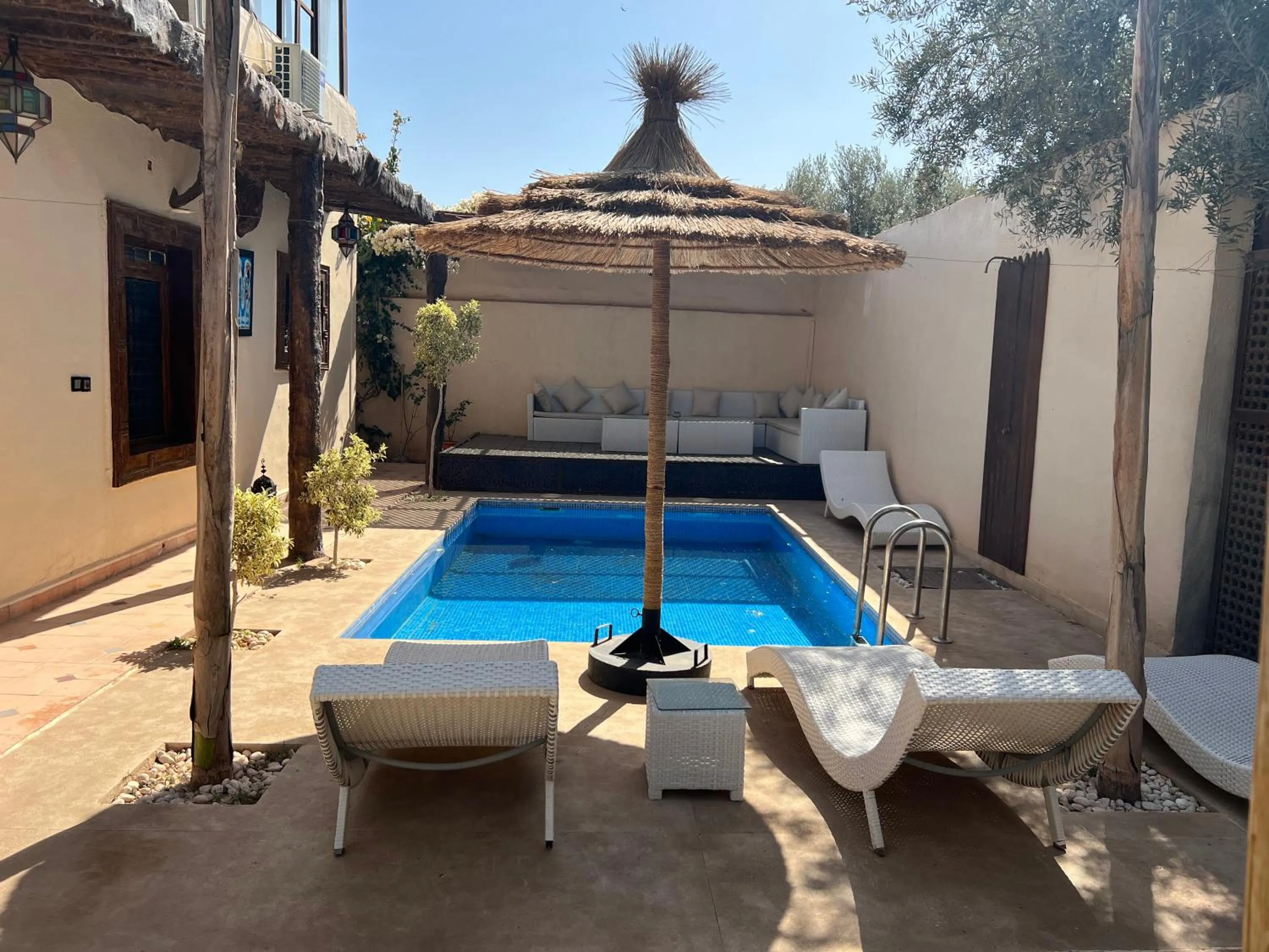 Swimming pool in O'loft