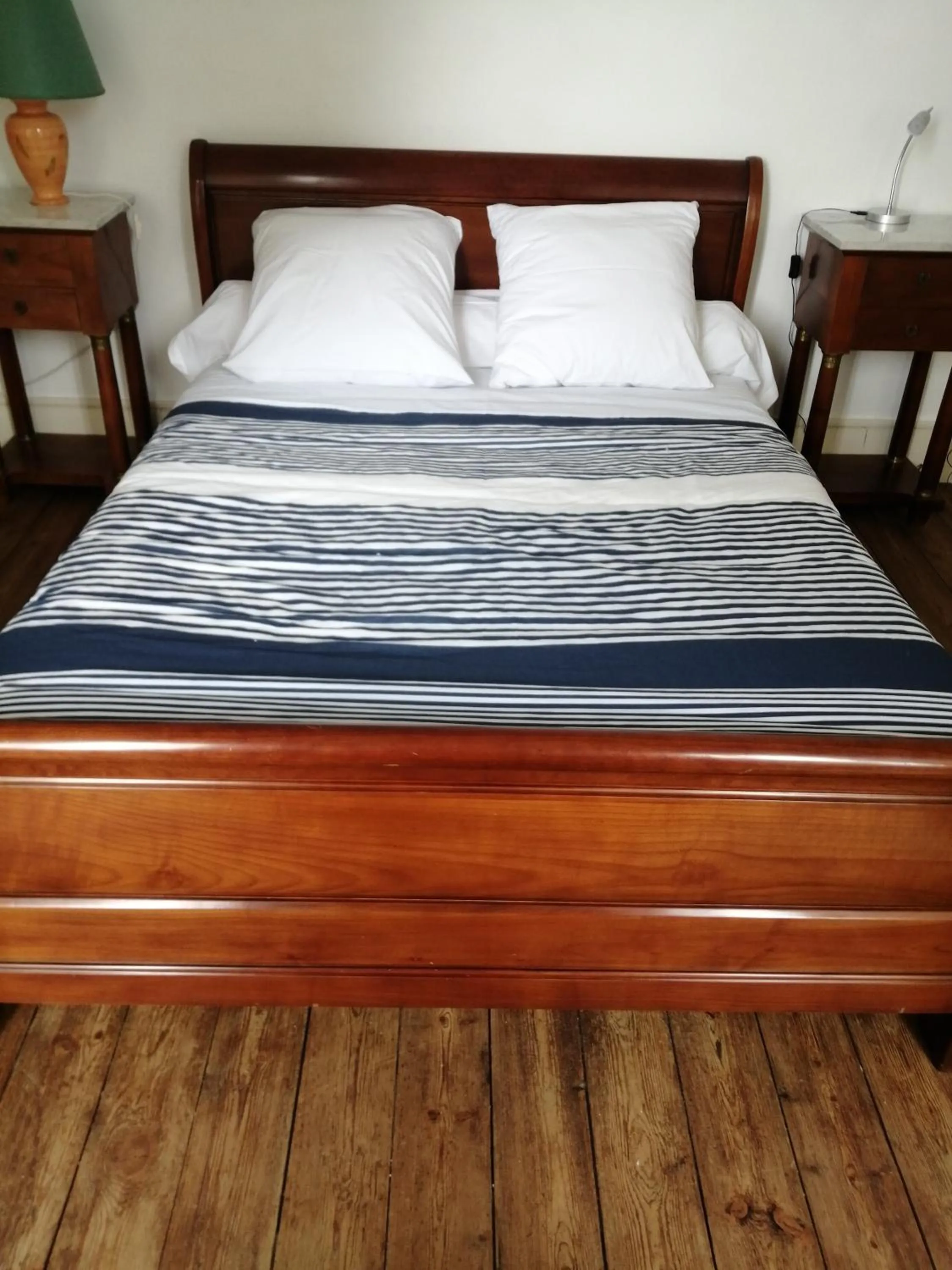 Bed in MAISON ALBA LA SOURCE