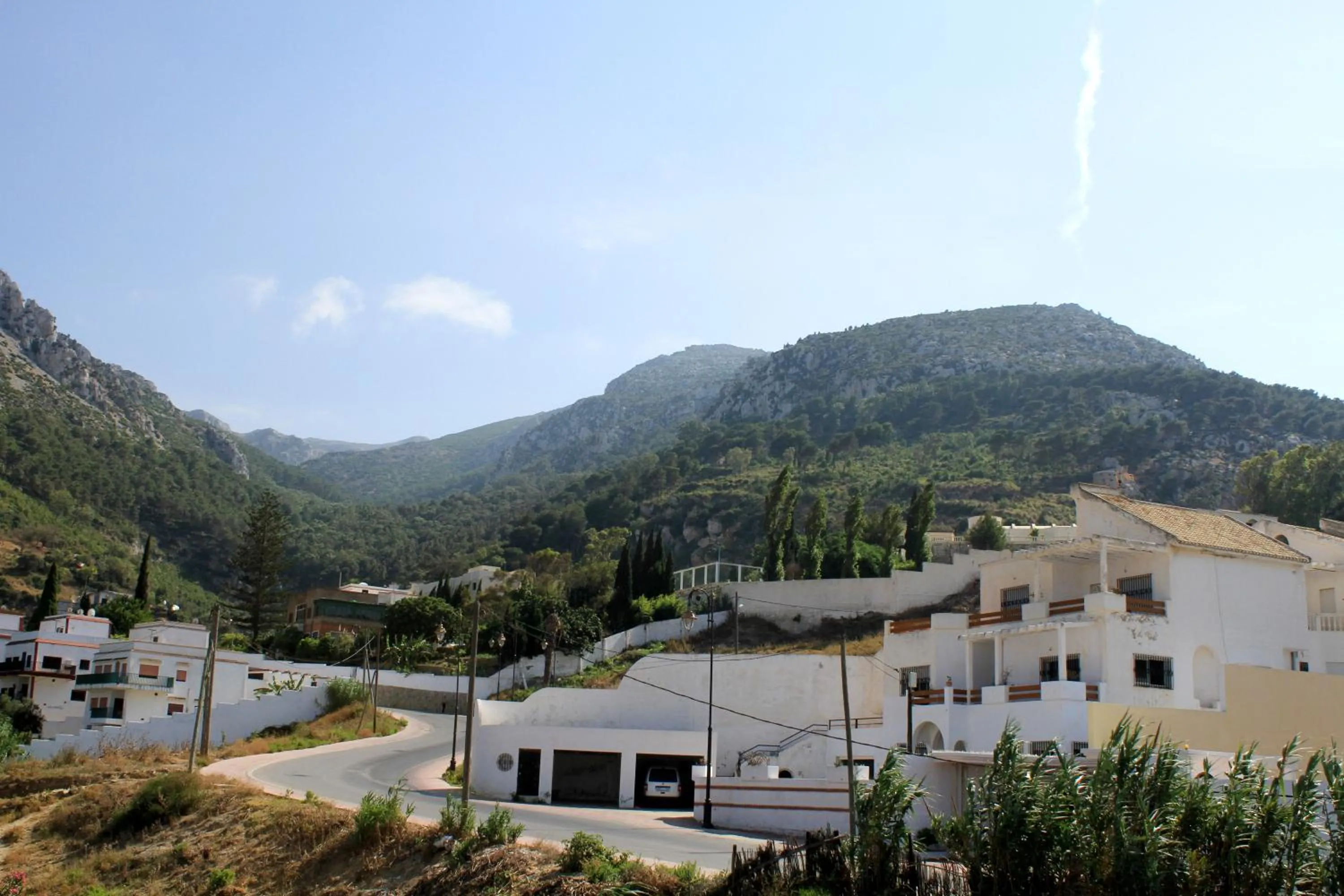 Hiking in Riad Dar Achaach