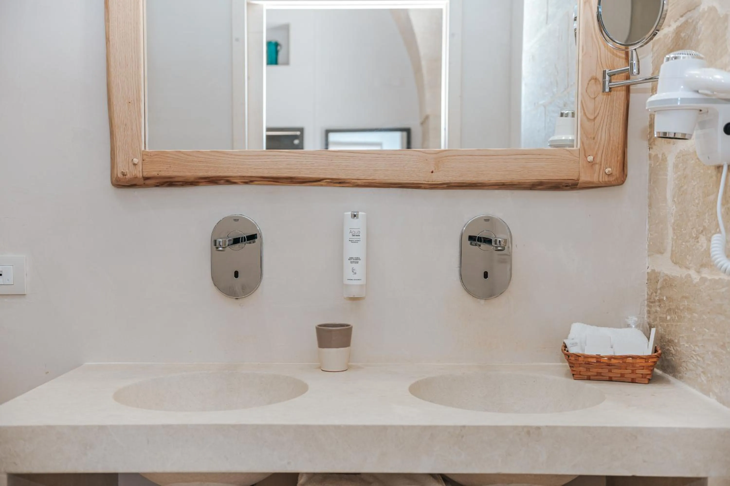 Bathroom in Masseria Longa Boutique Hotel