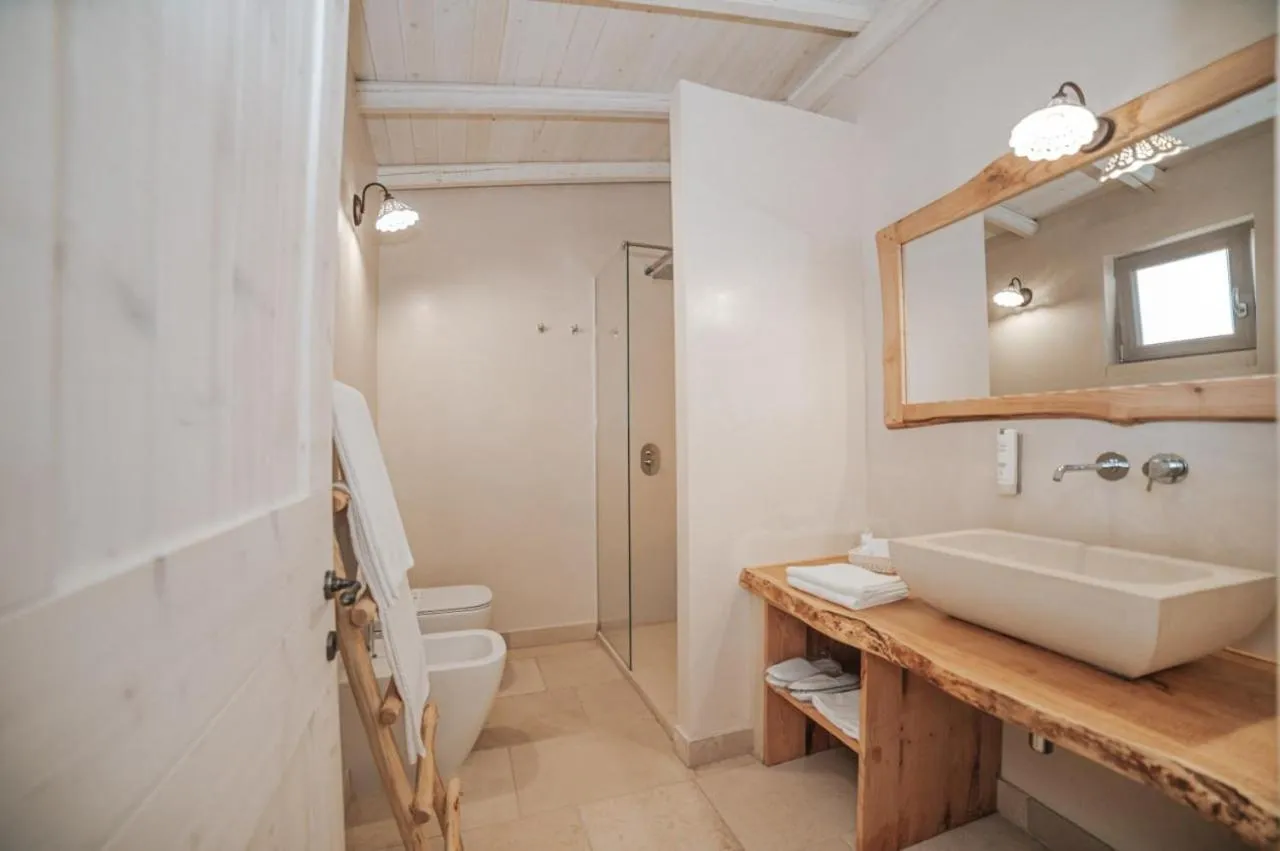 Bathroom in Masseria Longa Boutique Hotel