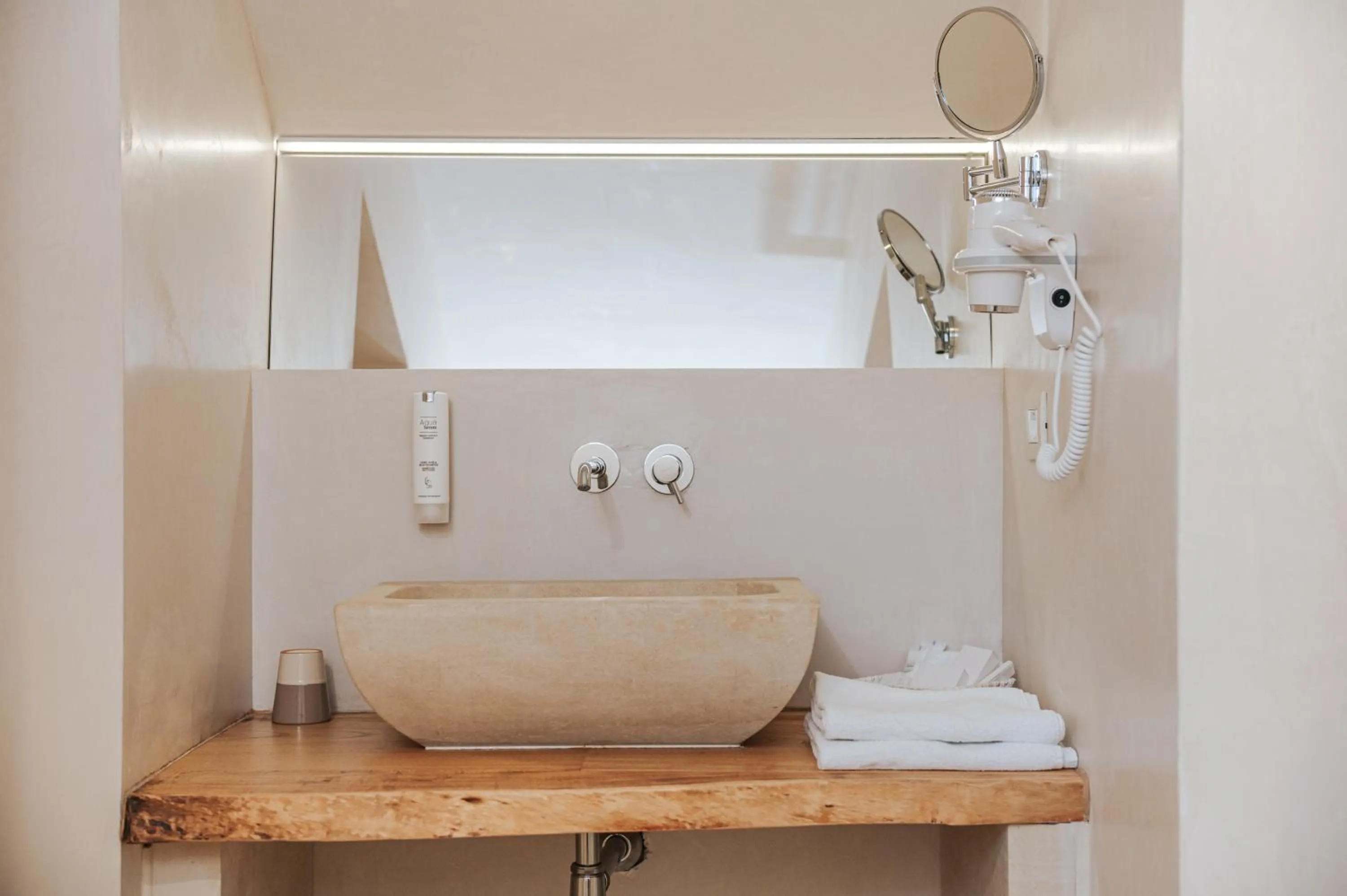 Bathroom in Masseria Longa Boutique Hotel