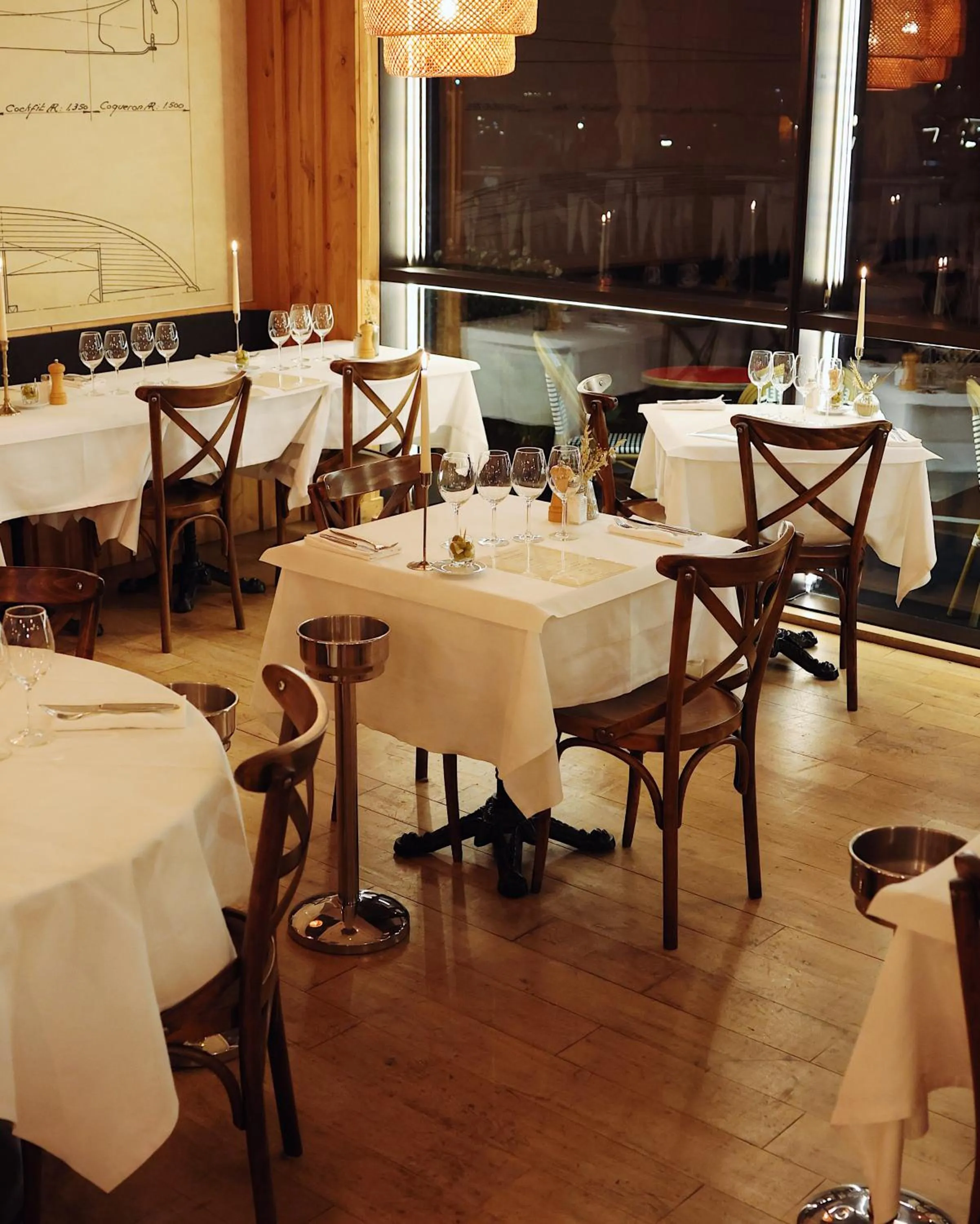 Restaurant/places to eat in Résidence Les Suites du Port - by Le Saint Ferdinand