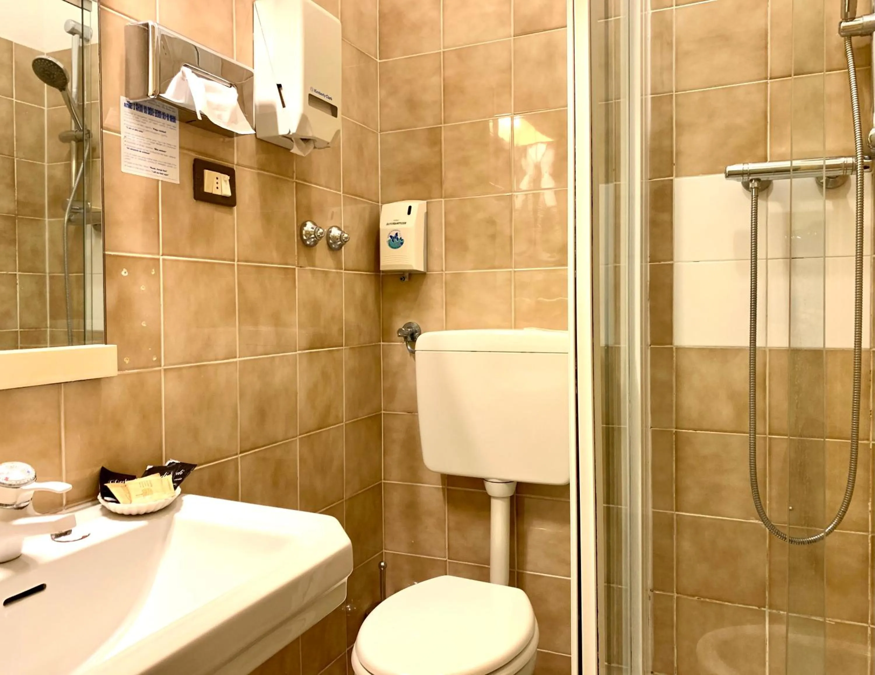 Bathroom in Hotel Baia di Levanto