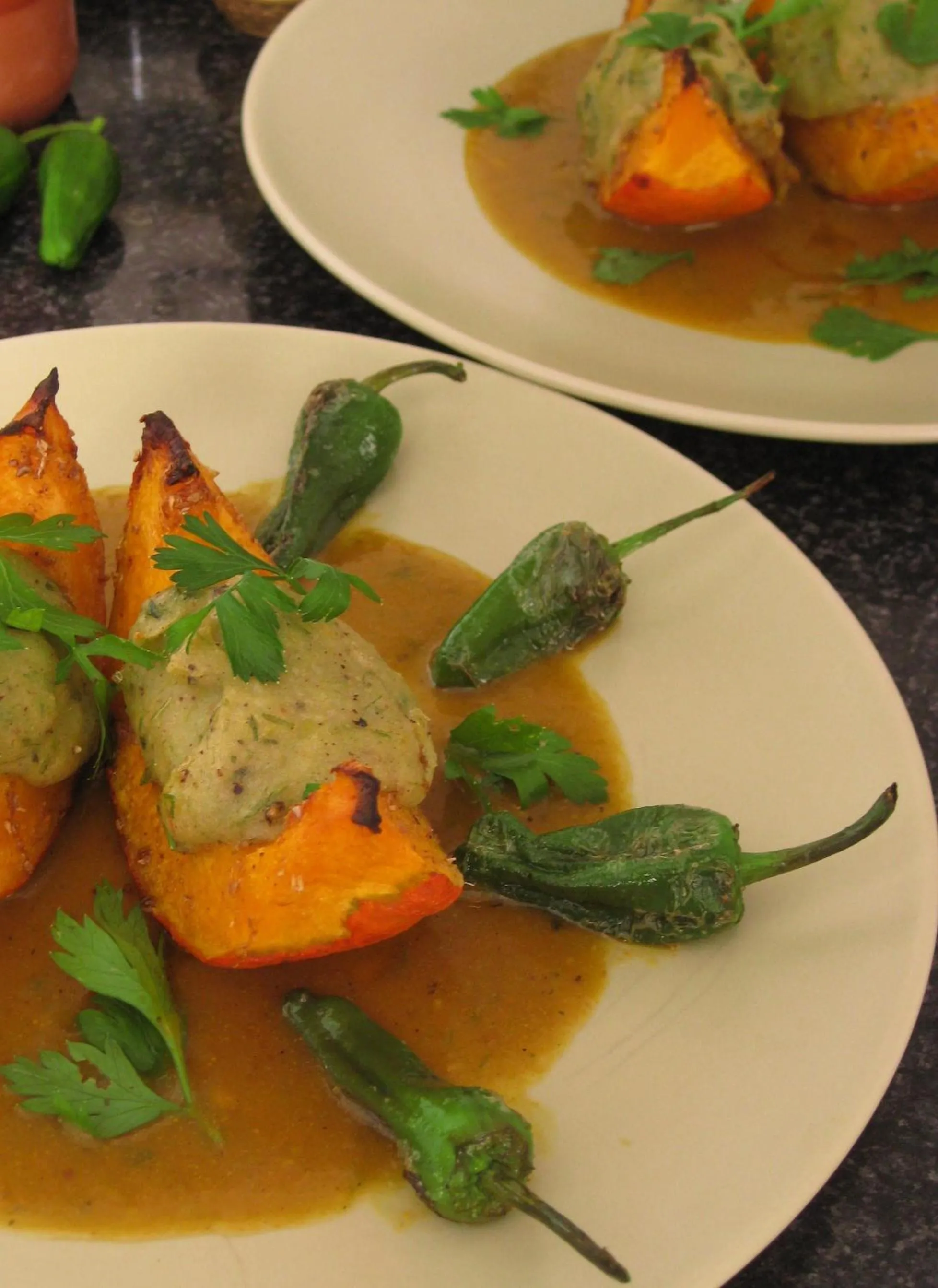 Restaurant/places to eat in Petit Hotel Alaro