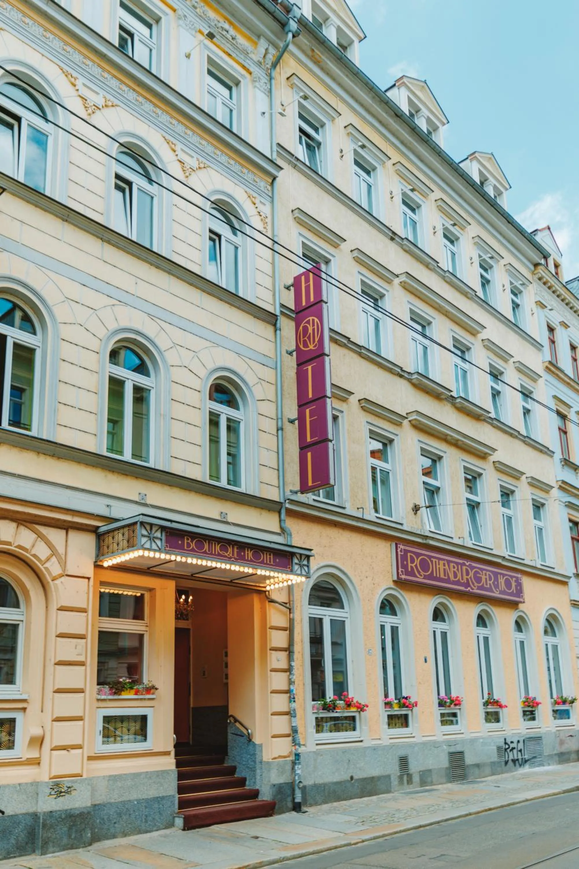 Property building in Boutique Hotel Rothenburger Hof