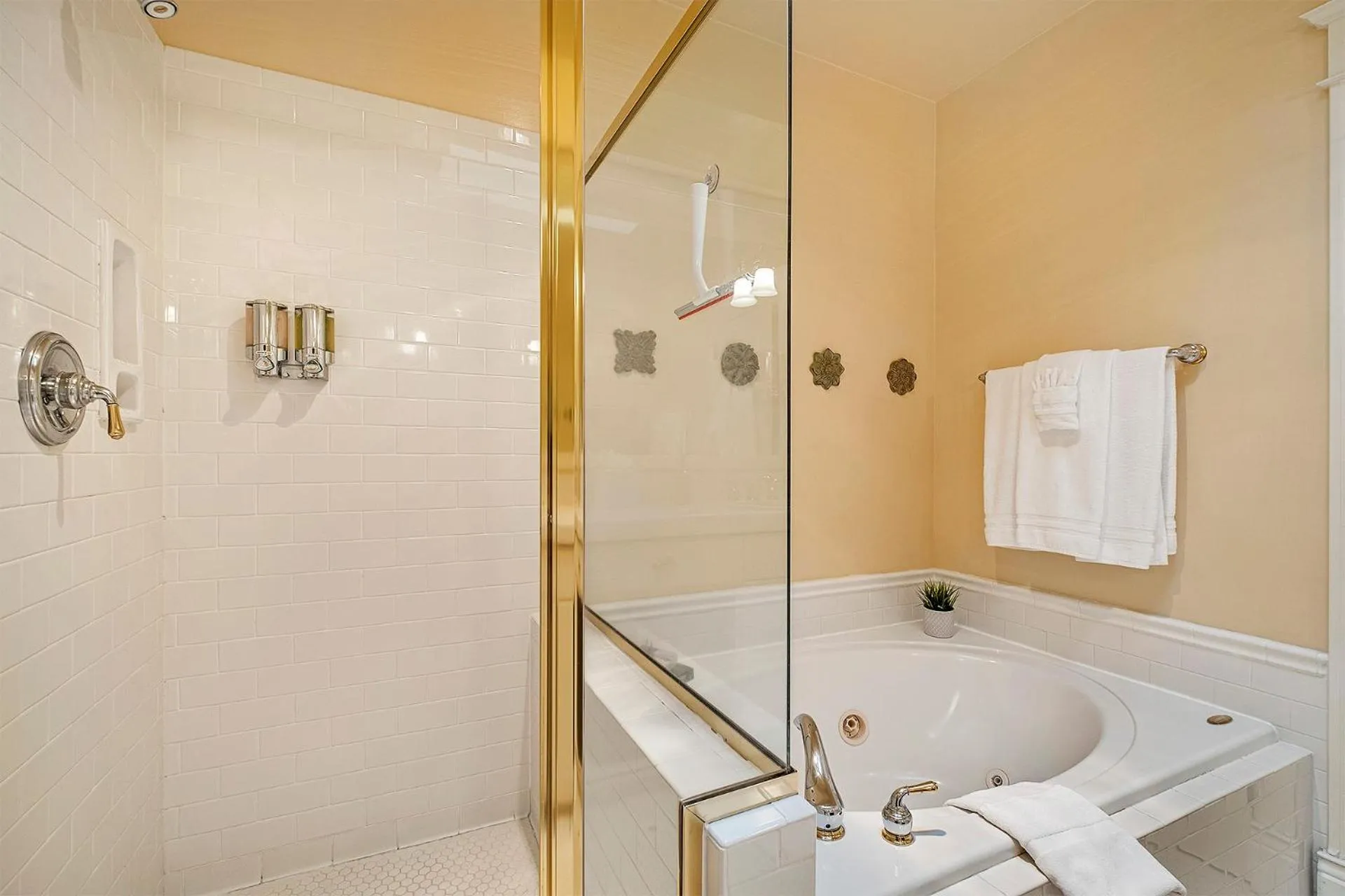 Shower in The Orenco Station Hotel