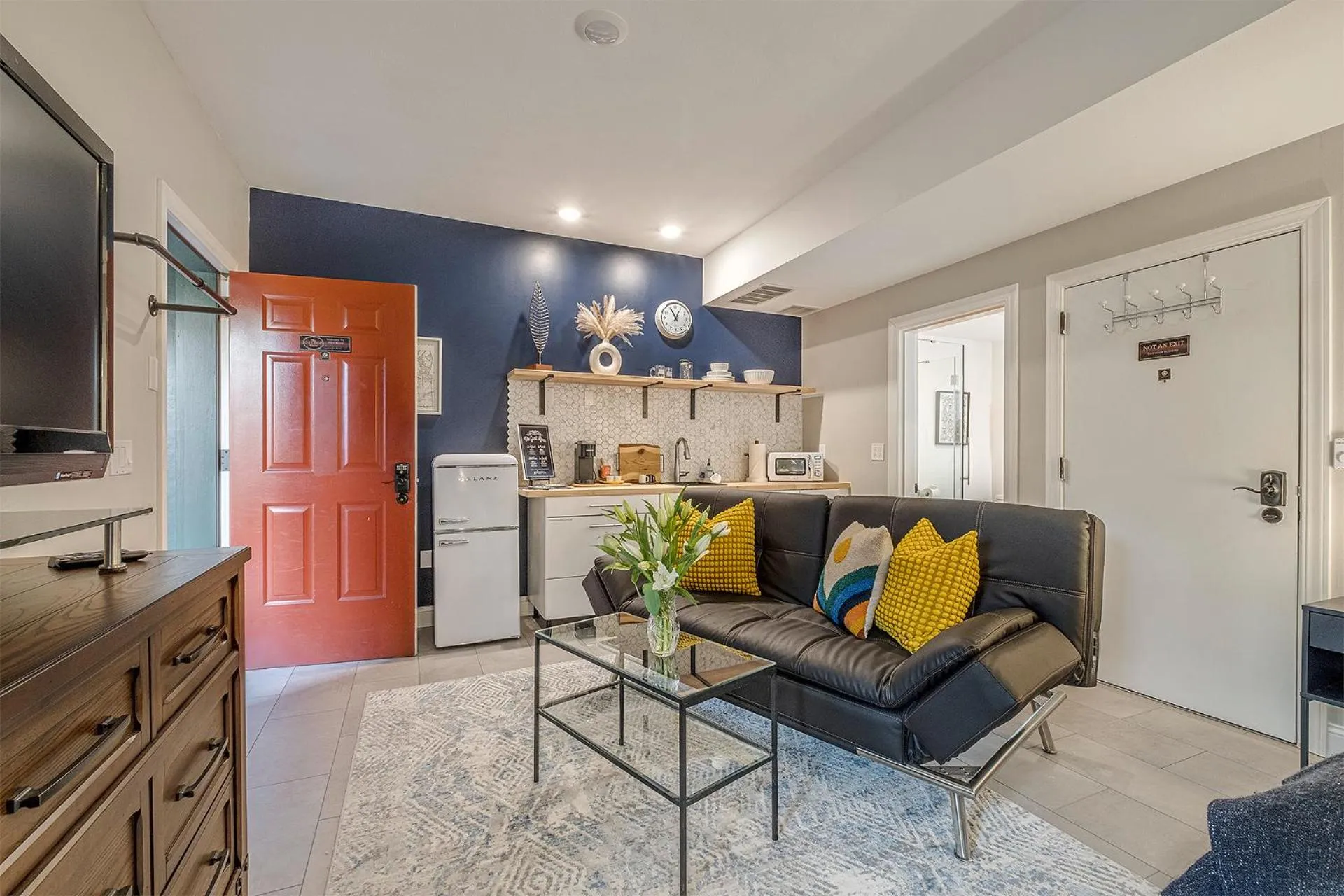 TV and multimedia in The Orenco Station Hotel