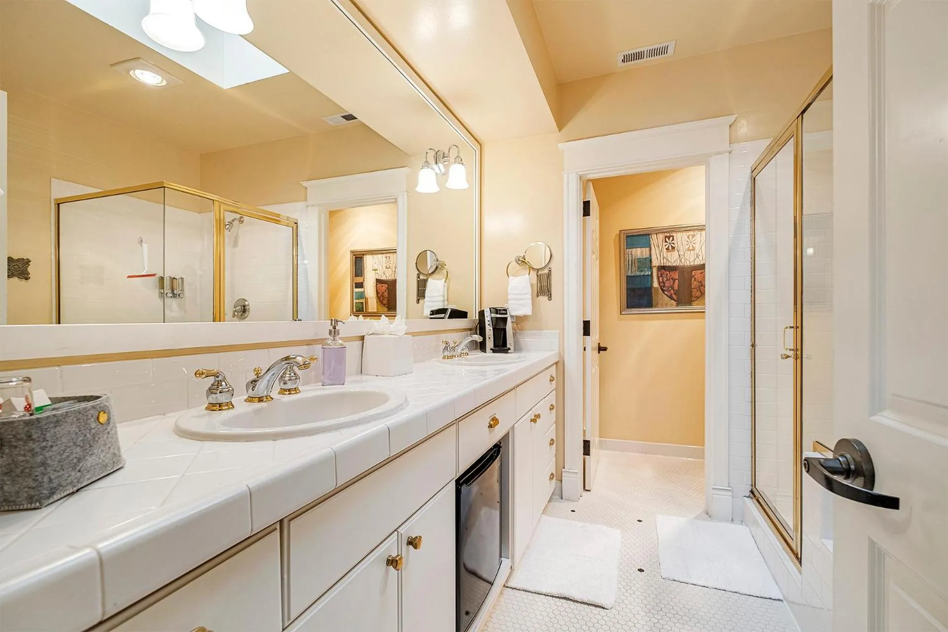 Bathroom in The Orenco Station Hotel