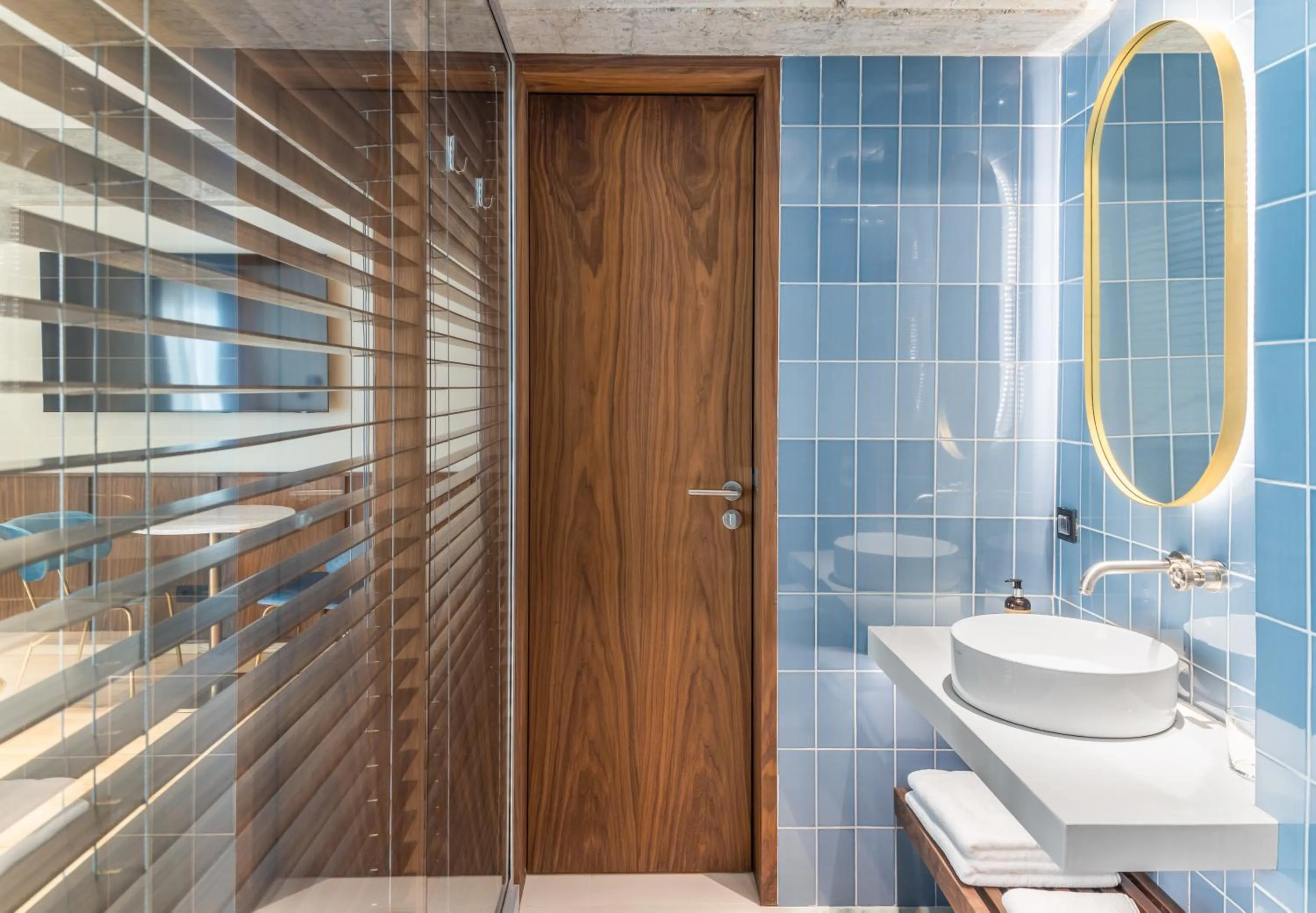 Shower in ROSETTI Hotel