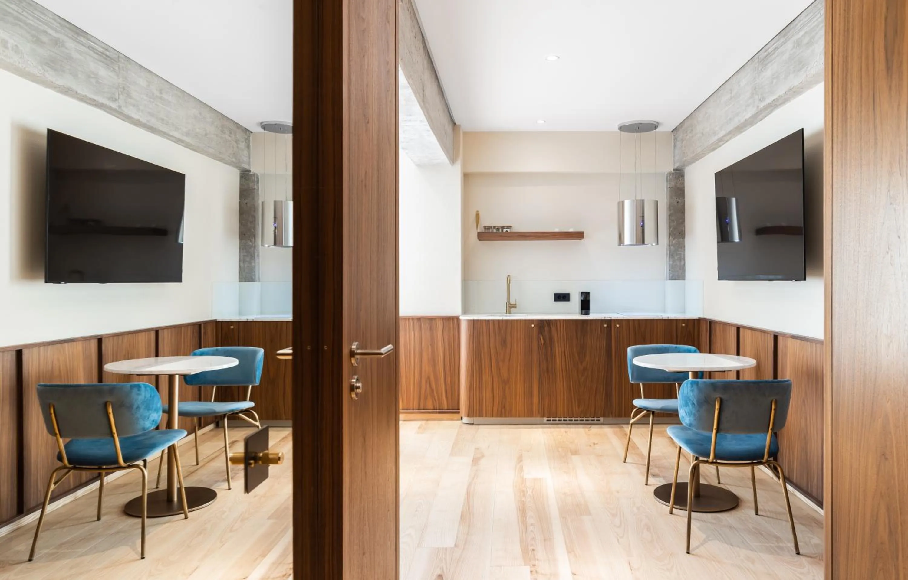 TV and multimedia in ROSETTI Hotel