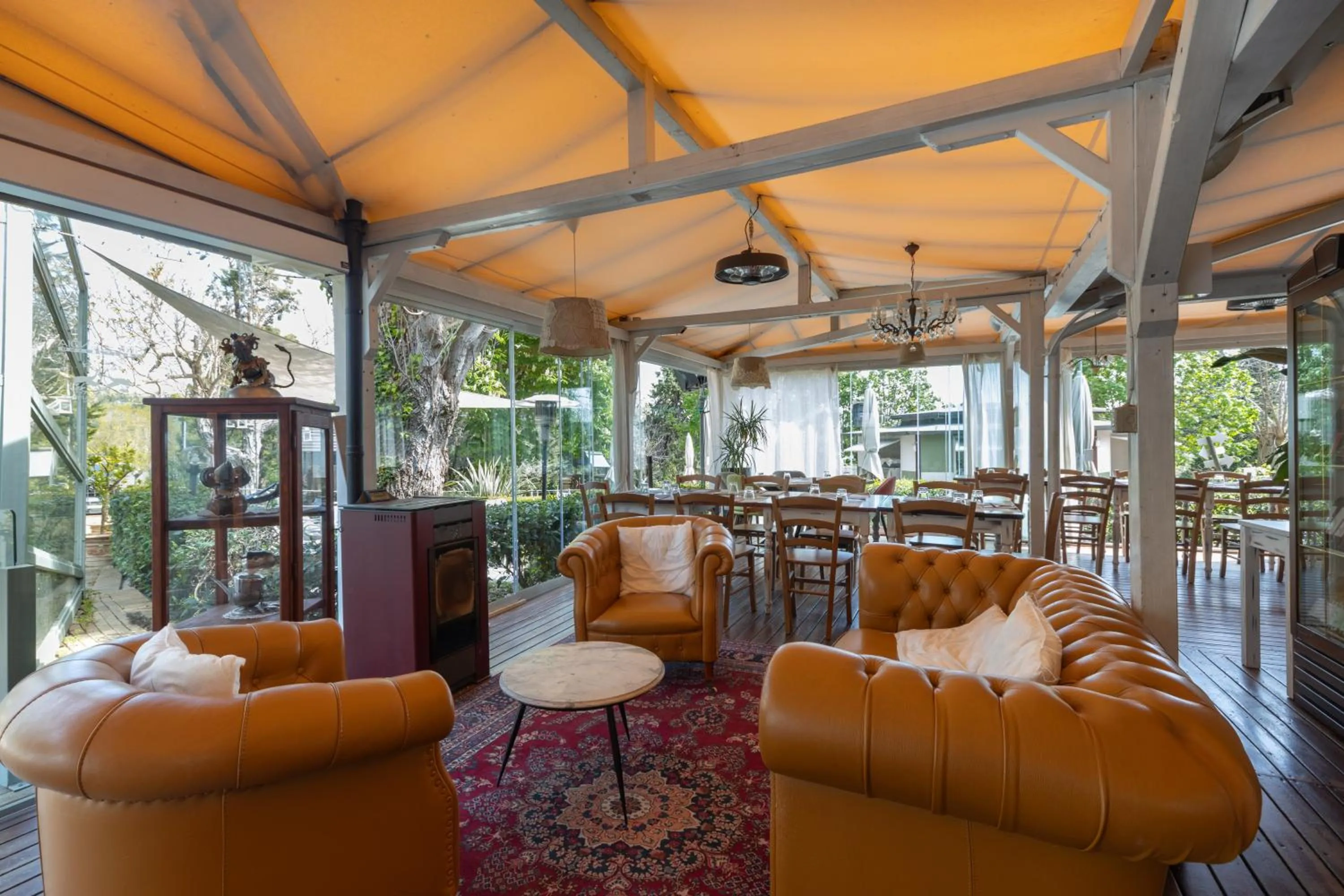 Lounge or bar in La Valle Dei Caprioli Village Bungalow Park - Freelandia Azienda Agricola