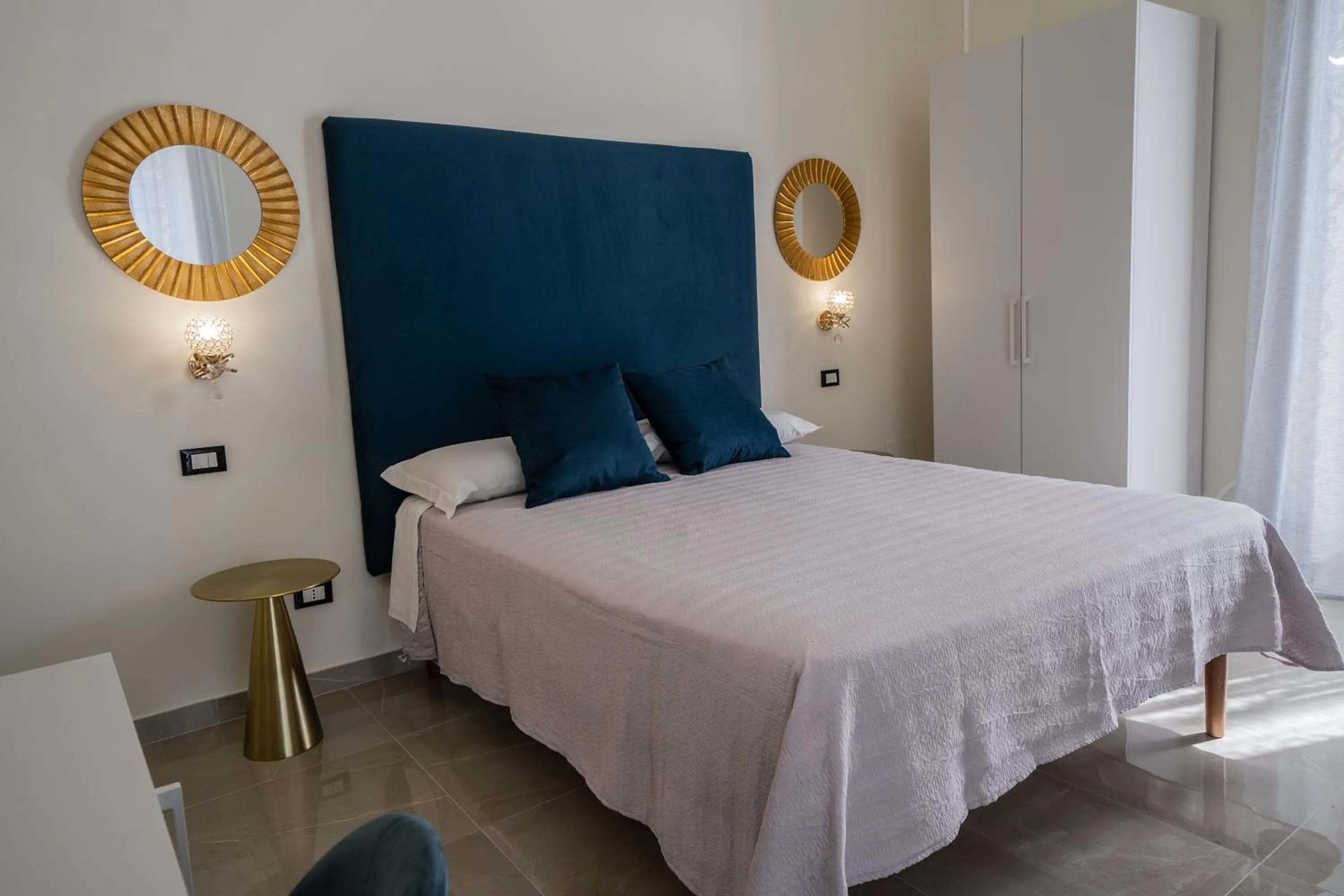 Bedroom, Bed in Amaris