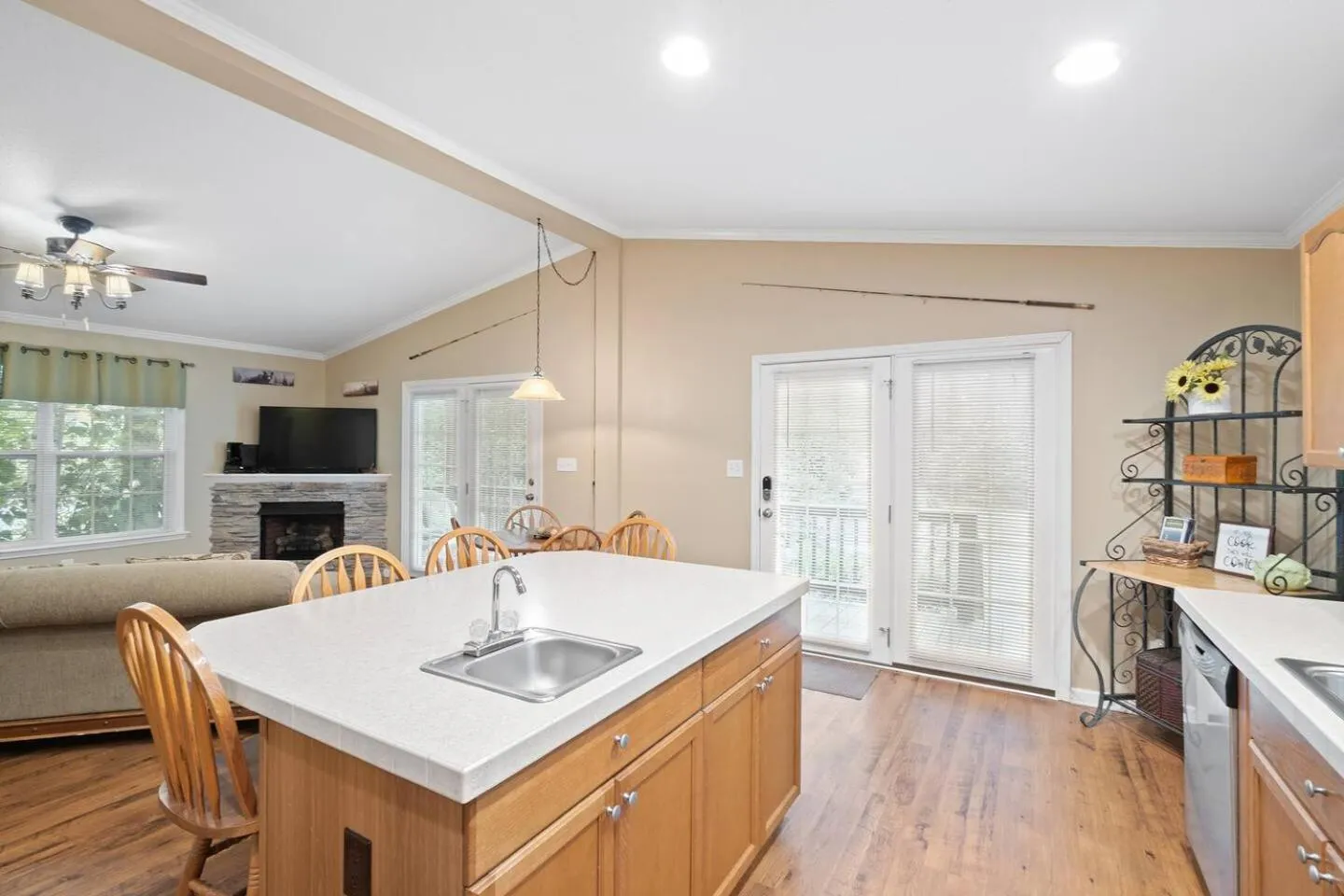 Blue Ridge Bungalow with Hot Tub