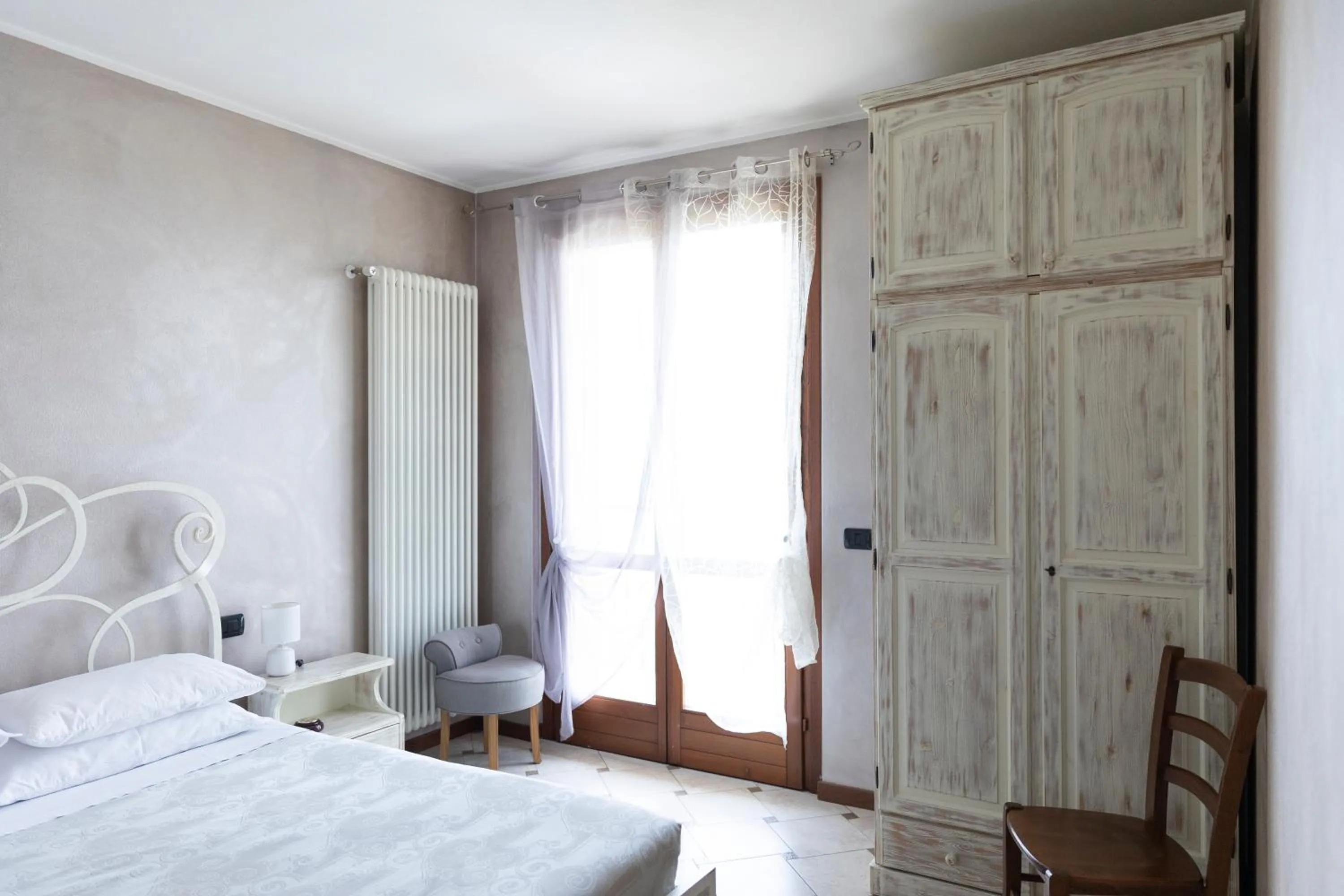 Bedroom, Bed in Portola la vecchia dimora