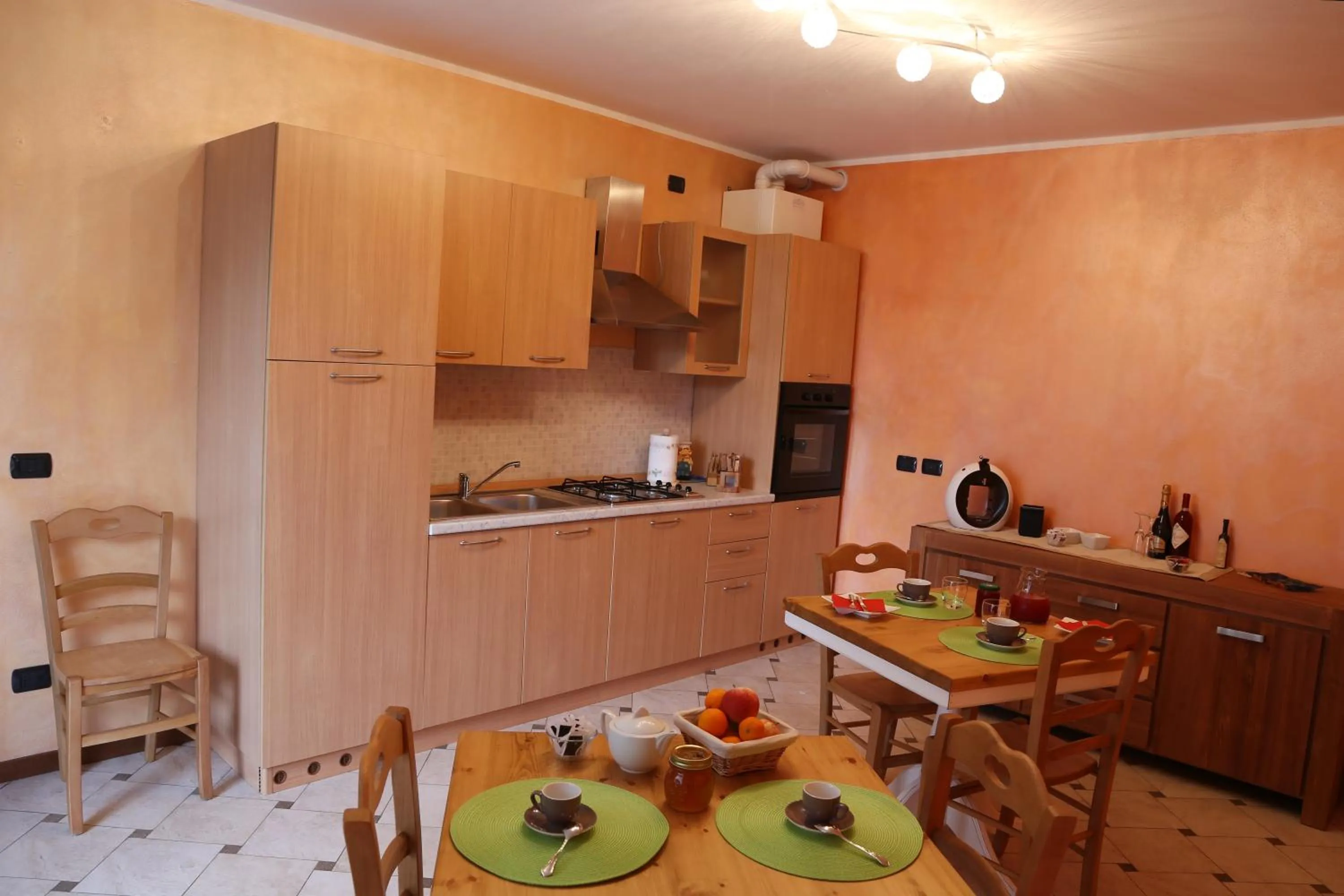 Communal lounge/ TV room in Portola la vecchia dimora