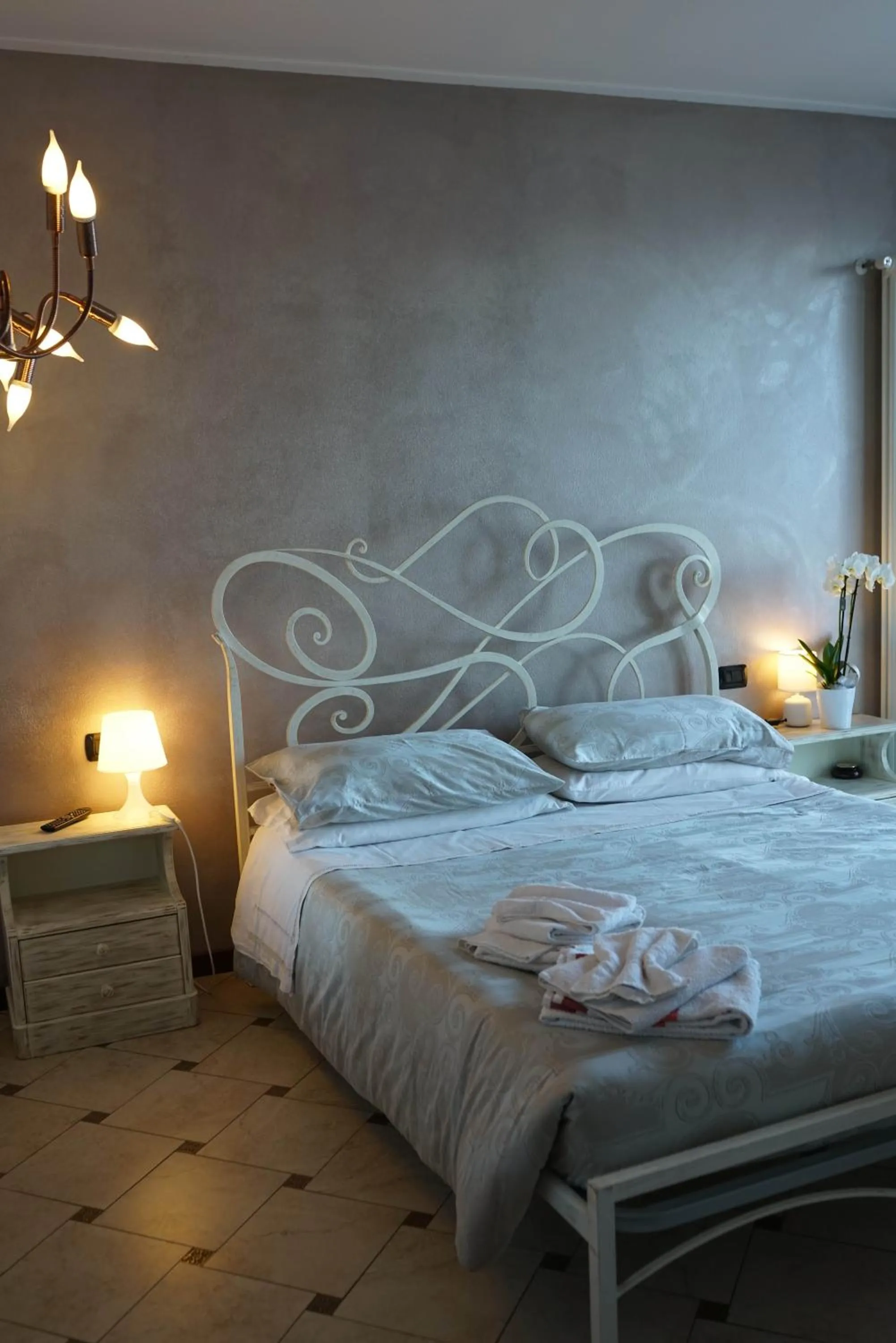 Bedroom, Bed in Portola la vecchia dimora