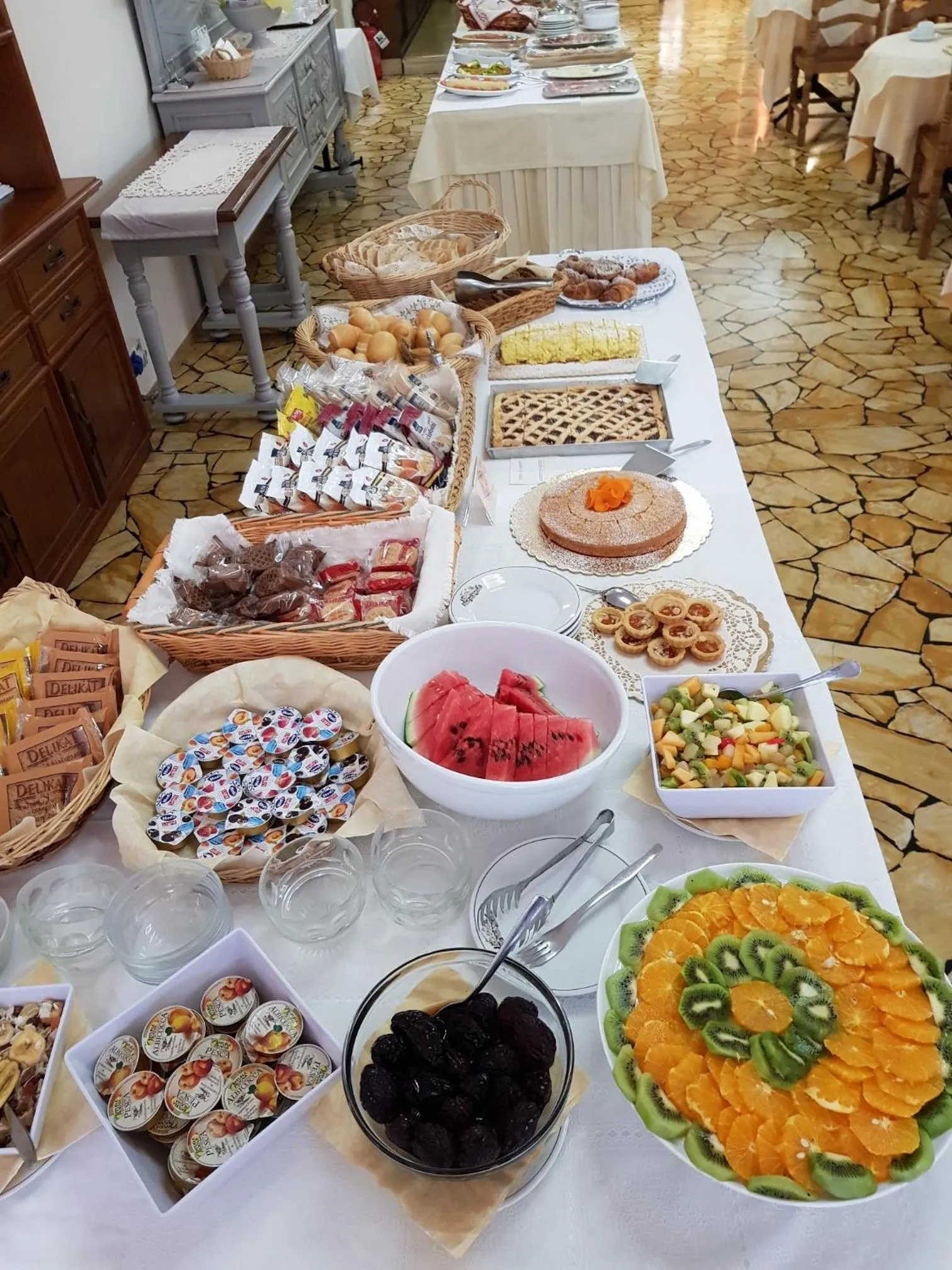 Food and drinks in Park Hotel Castello