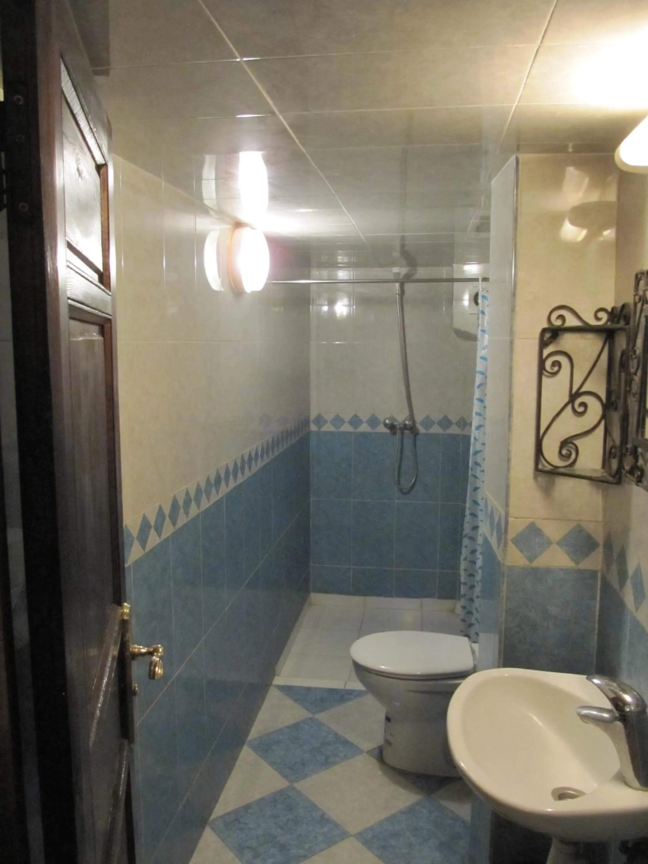 Bathroom in Sindi Sud