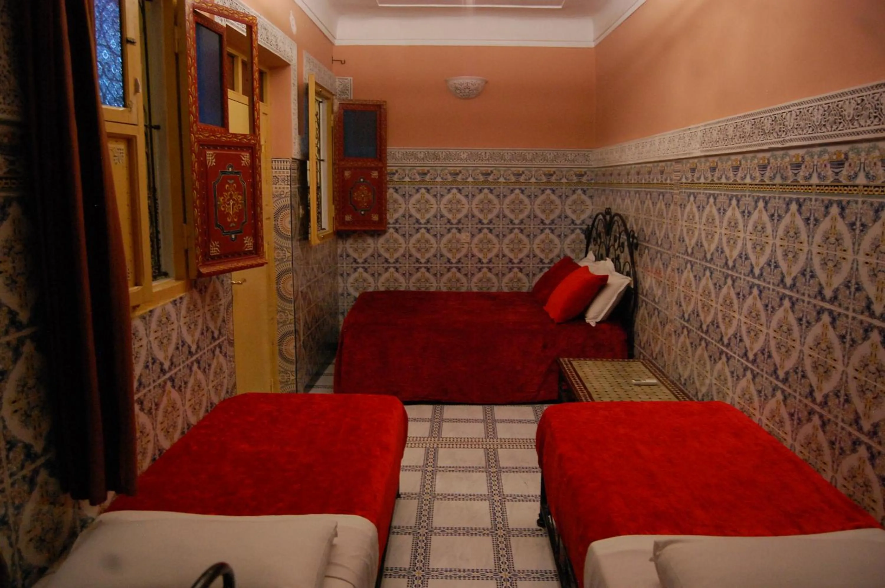 Bedroom, Bed in Sindi Sud