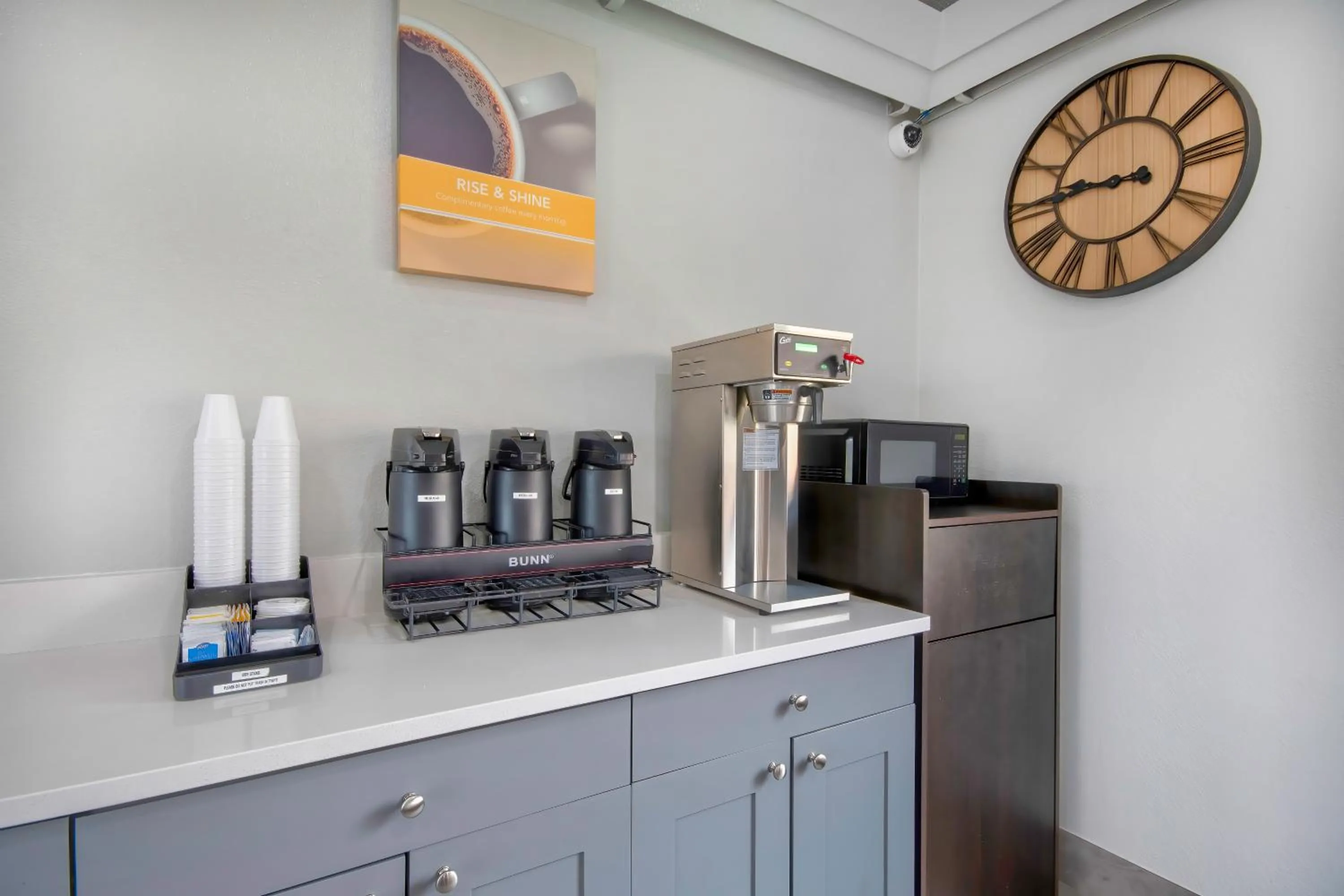 Coffee/tea facilities in Studio 6 Georgetown KY Lexington North