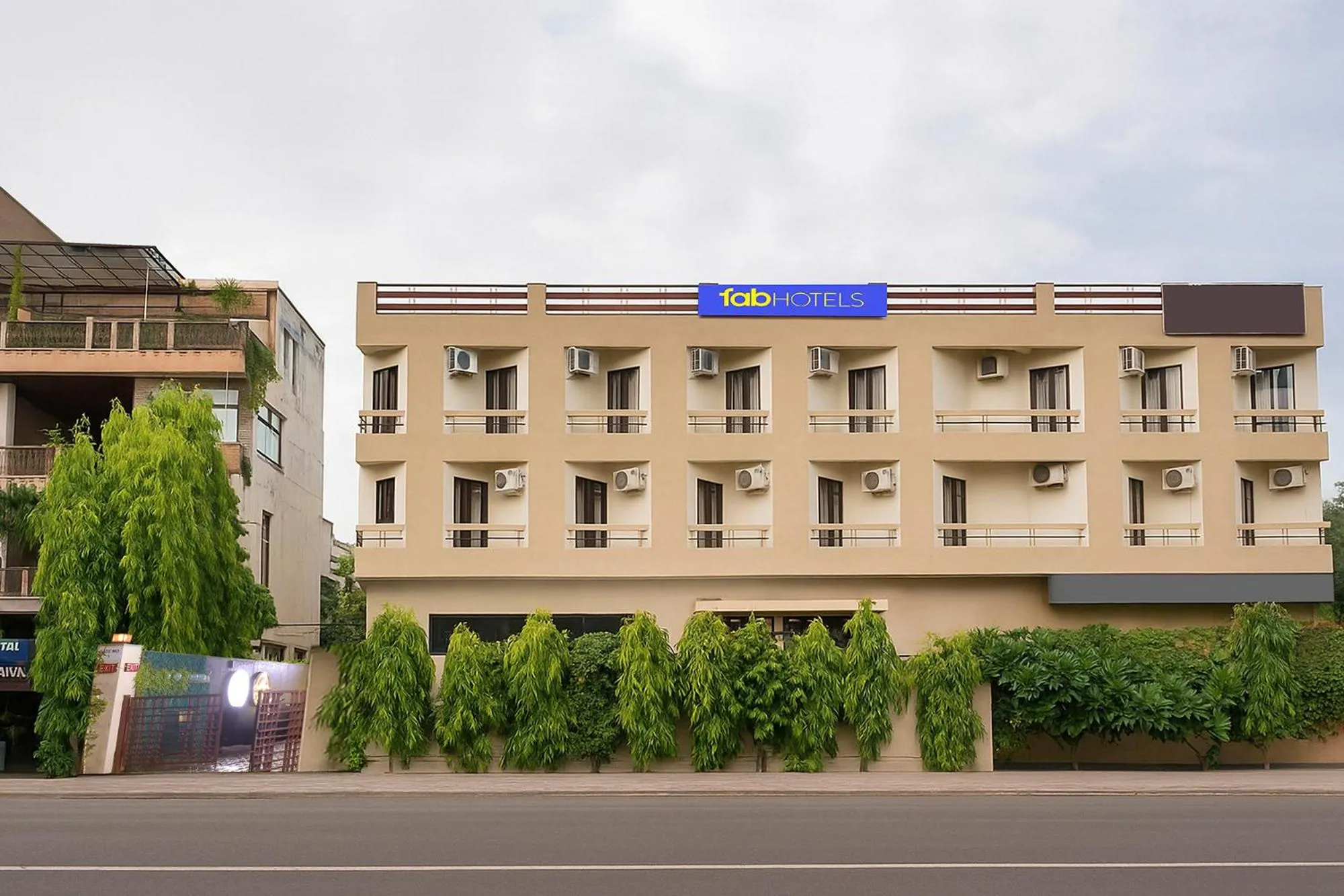 Property building in FabHotel Shikha