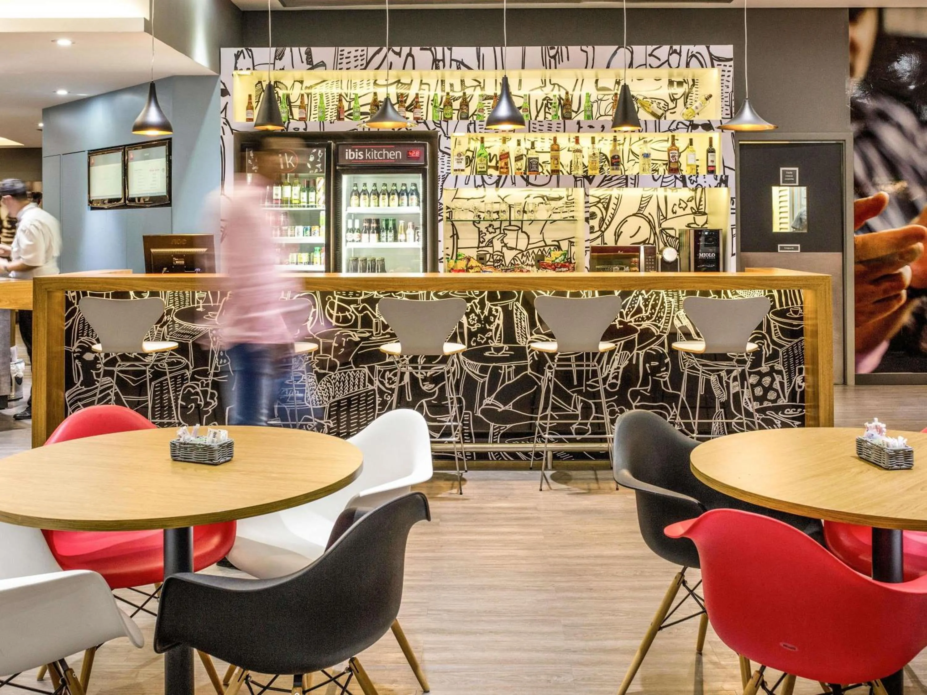 Lounge or bar in ibis Araçatuba