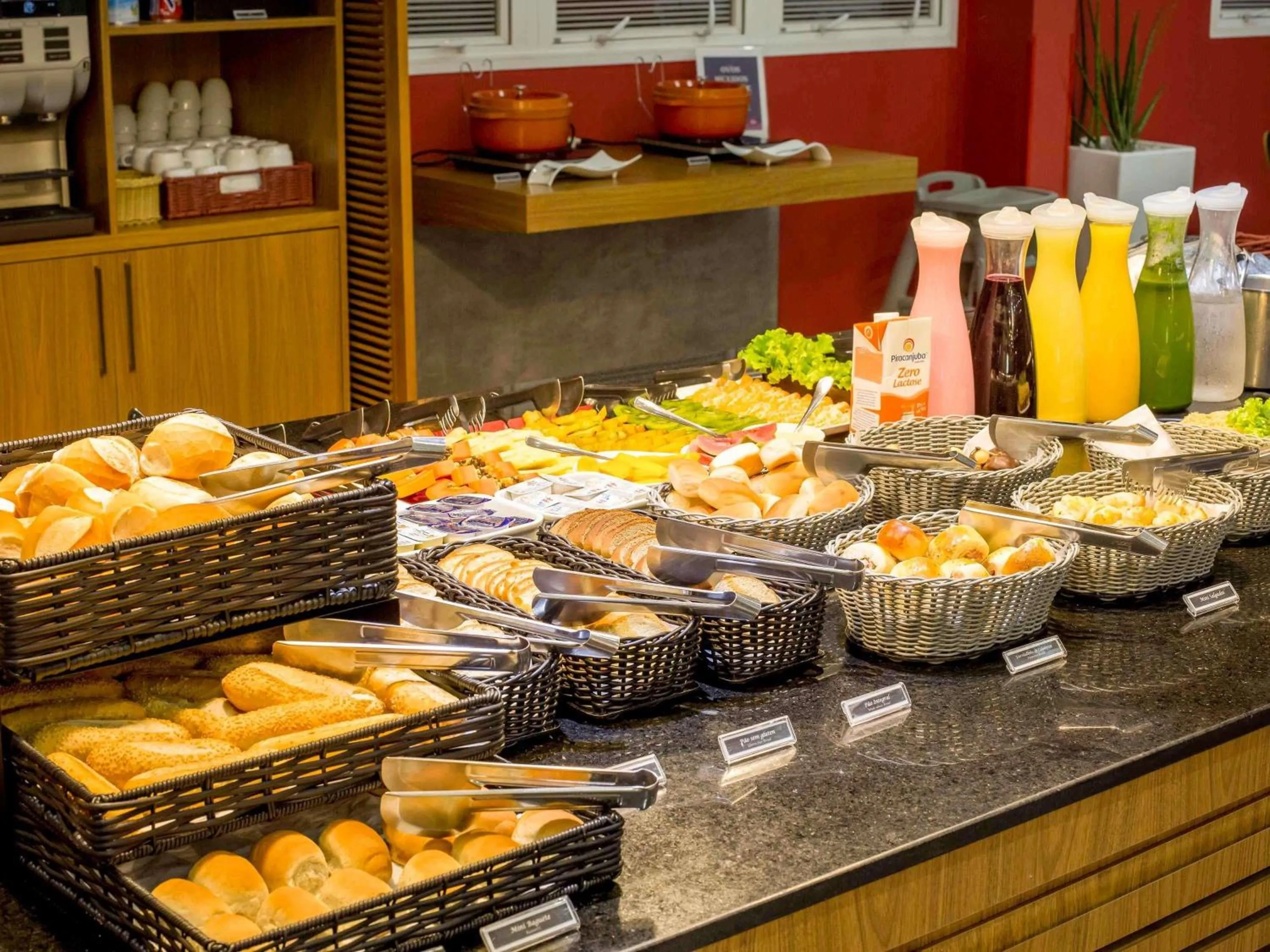 Restaurant/places to eat in ibis Araçatuba