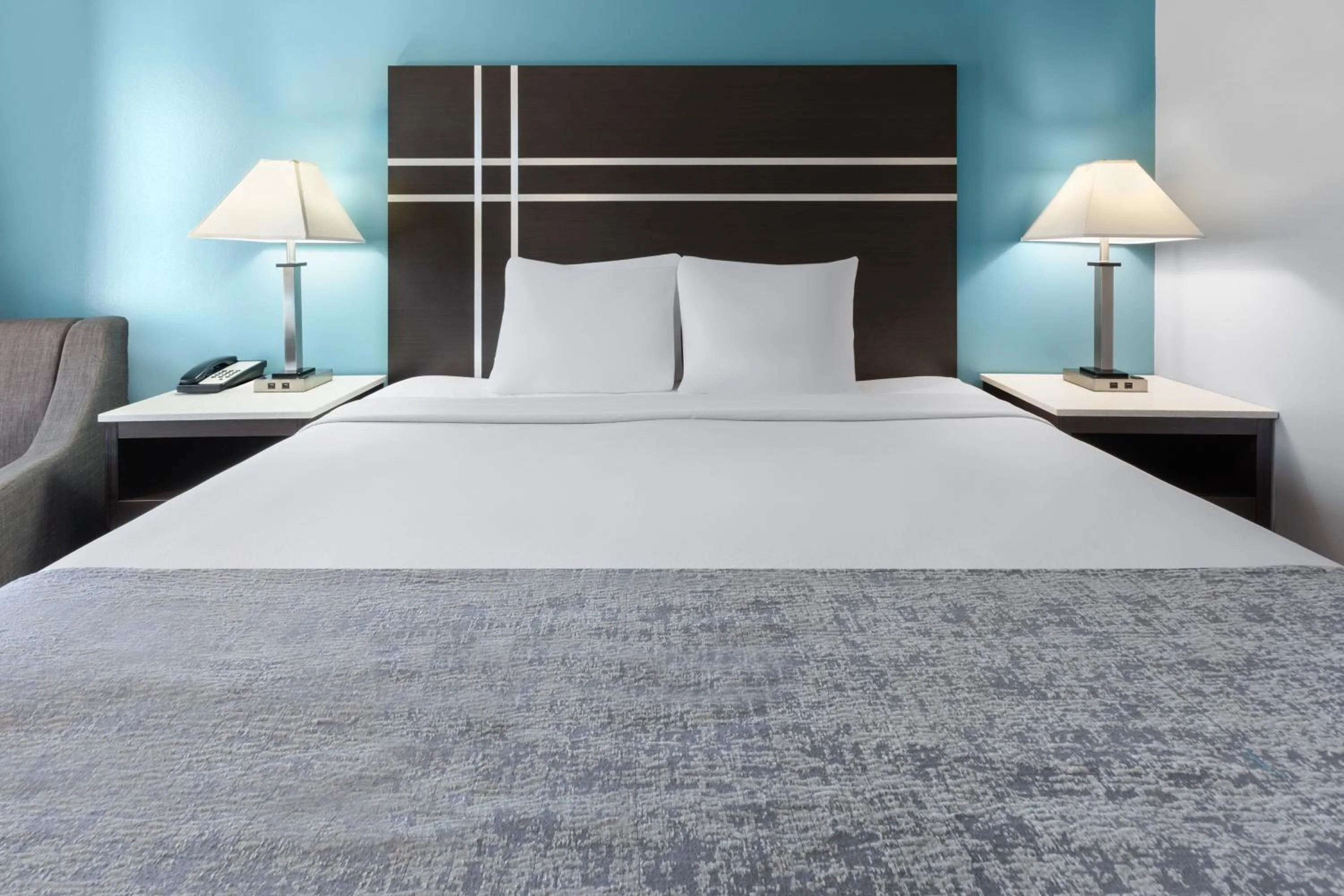 Bed in Baymont by Wyndham Brunswick GA