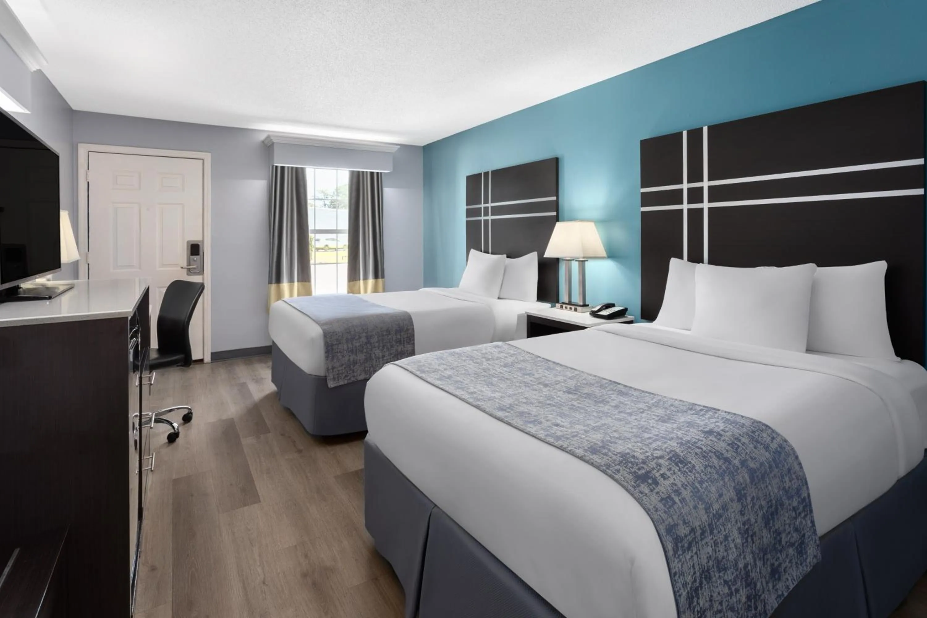 Bed in Baymont by Wyndham Brunswick GA