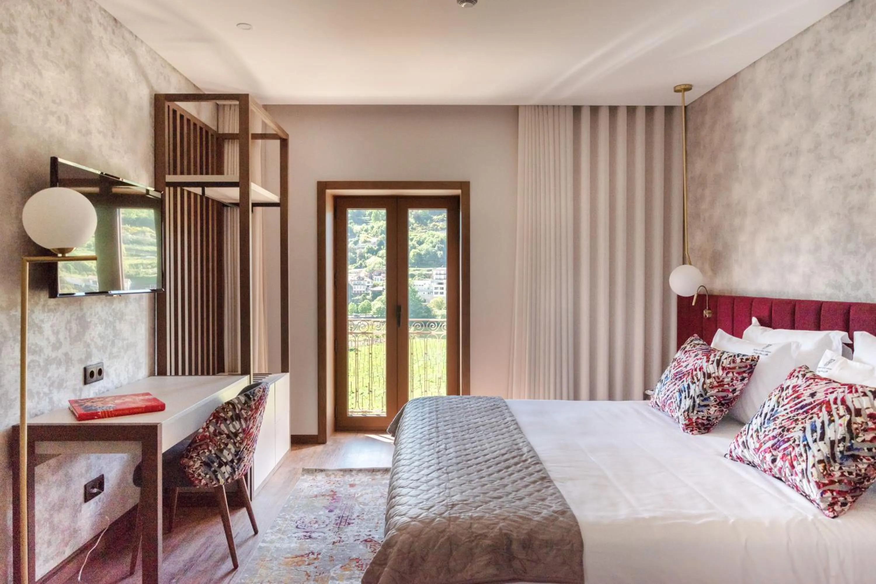 Bed in Quinta de Santo António - Country House & Villas