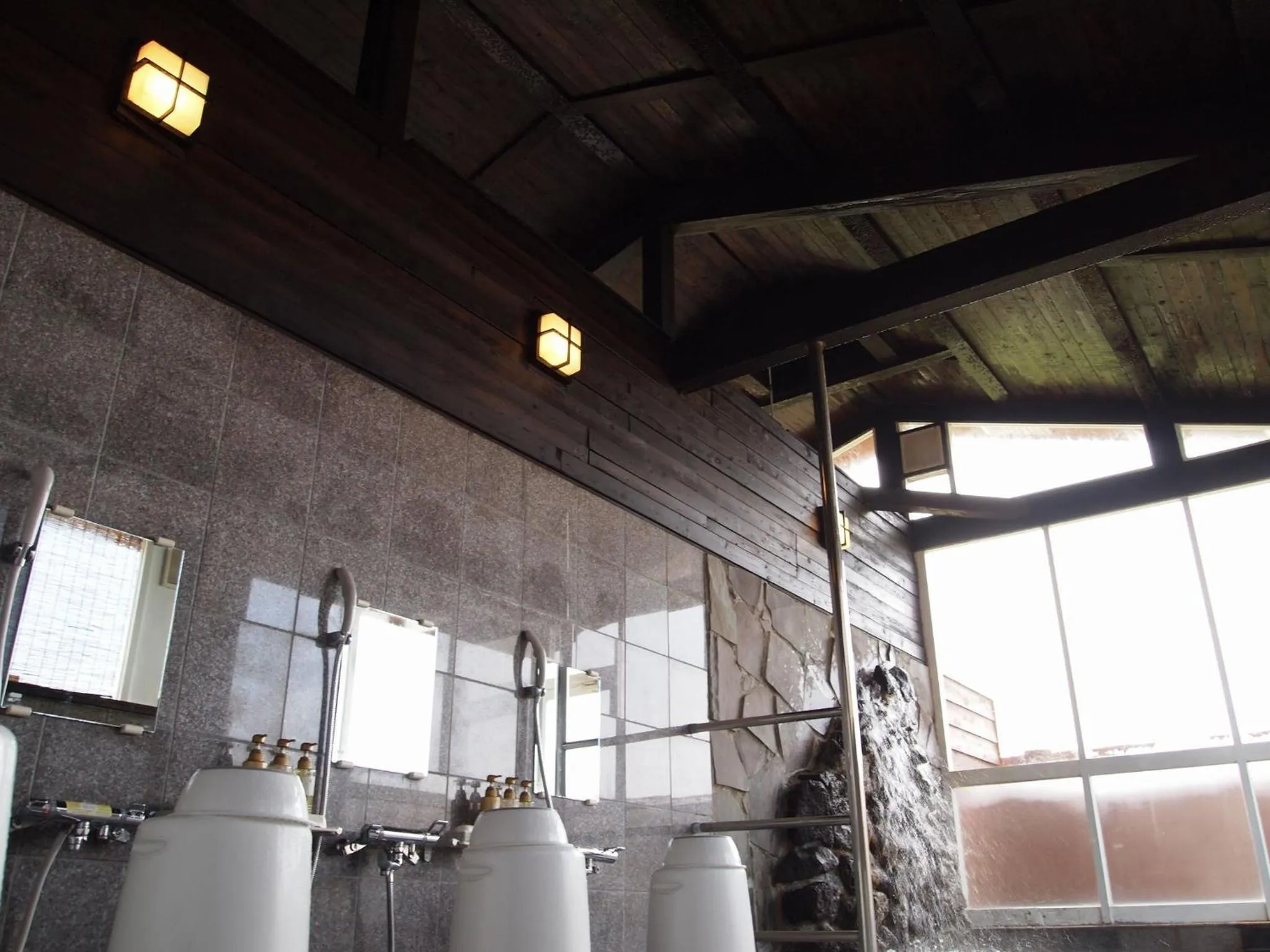 Hot Spring Bath in Petit Hotel Corinthian