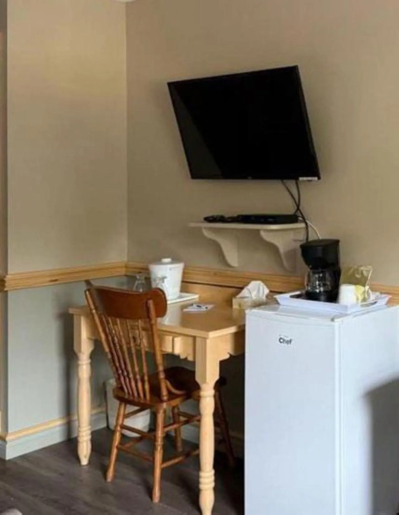 TV and multimedia in Auberge MicKy Inc