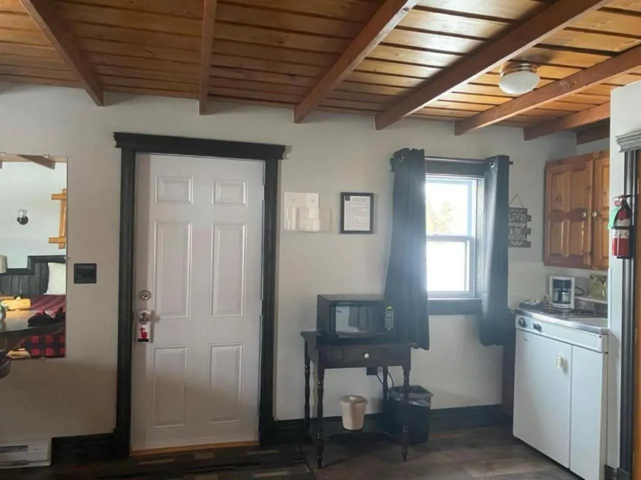 Kitchen or kitchenette in Auberge MicKy Inc