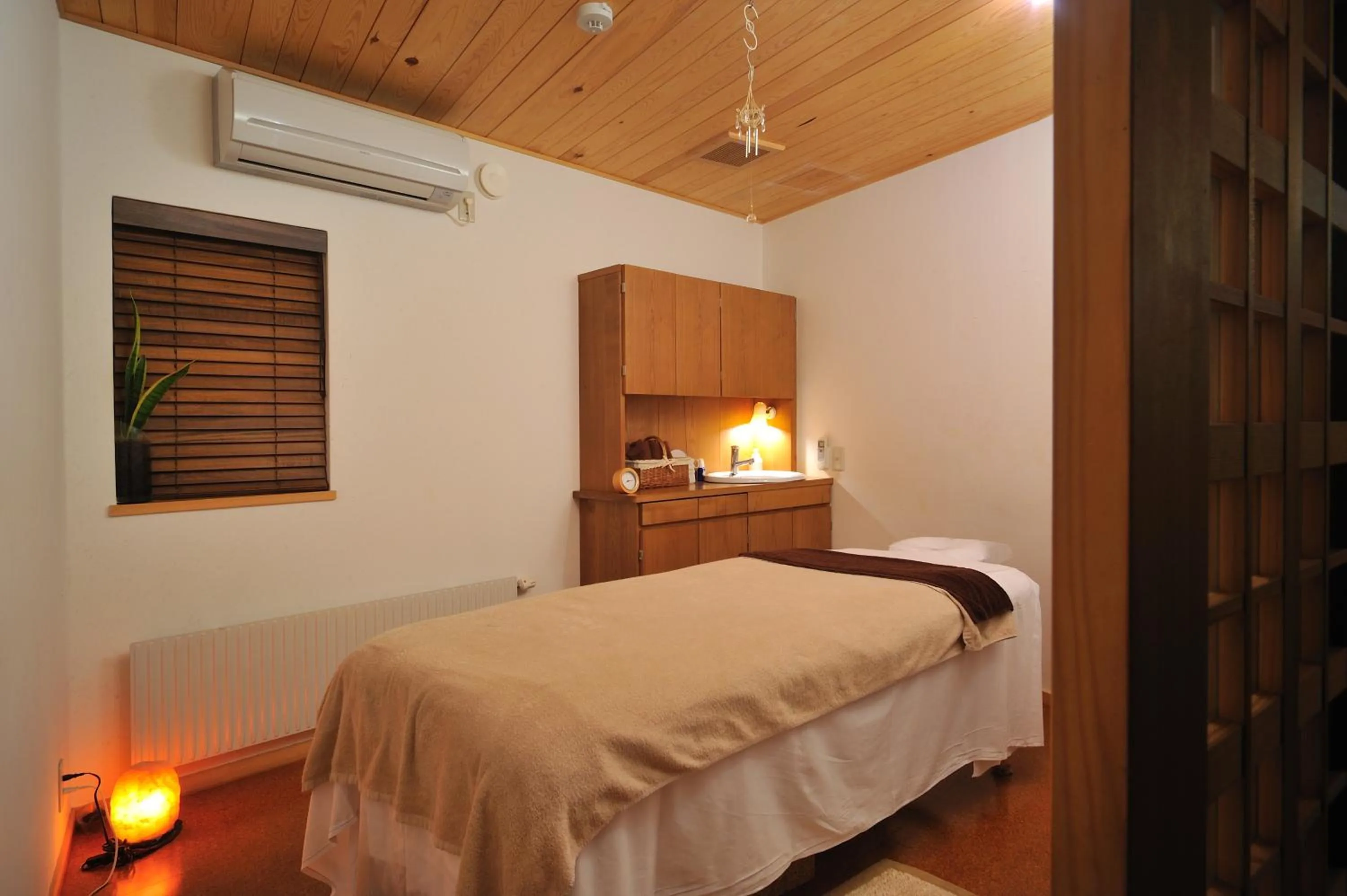 Massage, Bed in Meigetsuso