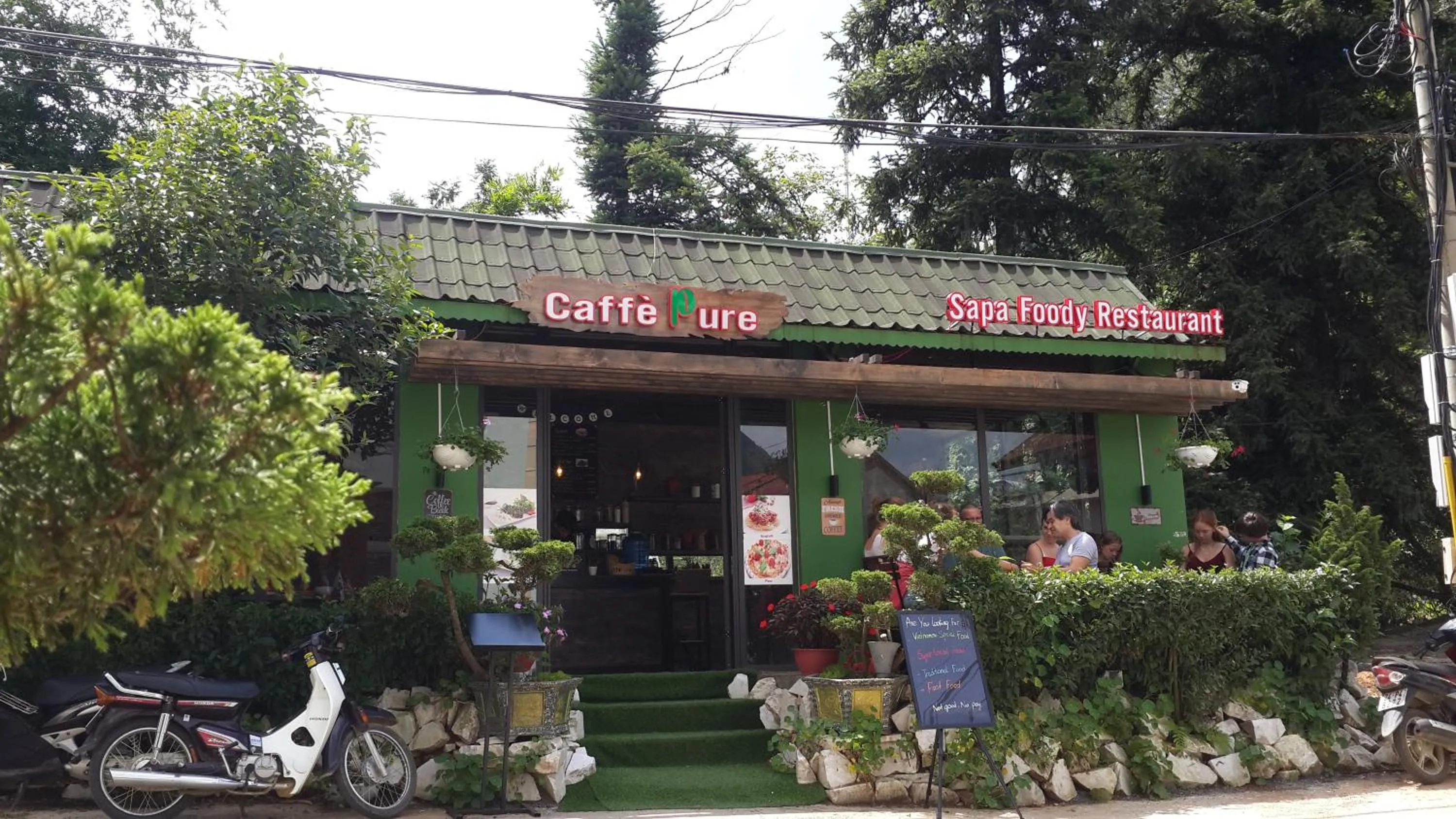 Restaurant/places to eat in Sapa House Hotel Halal Certified