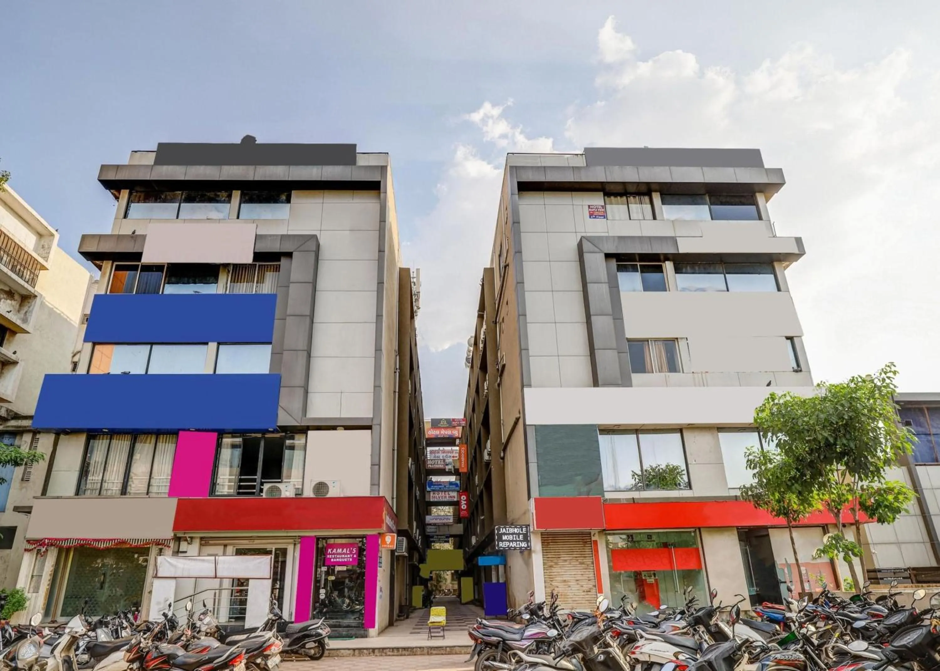 Facade/entrance in Hotel O Maple view