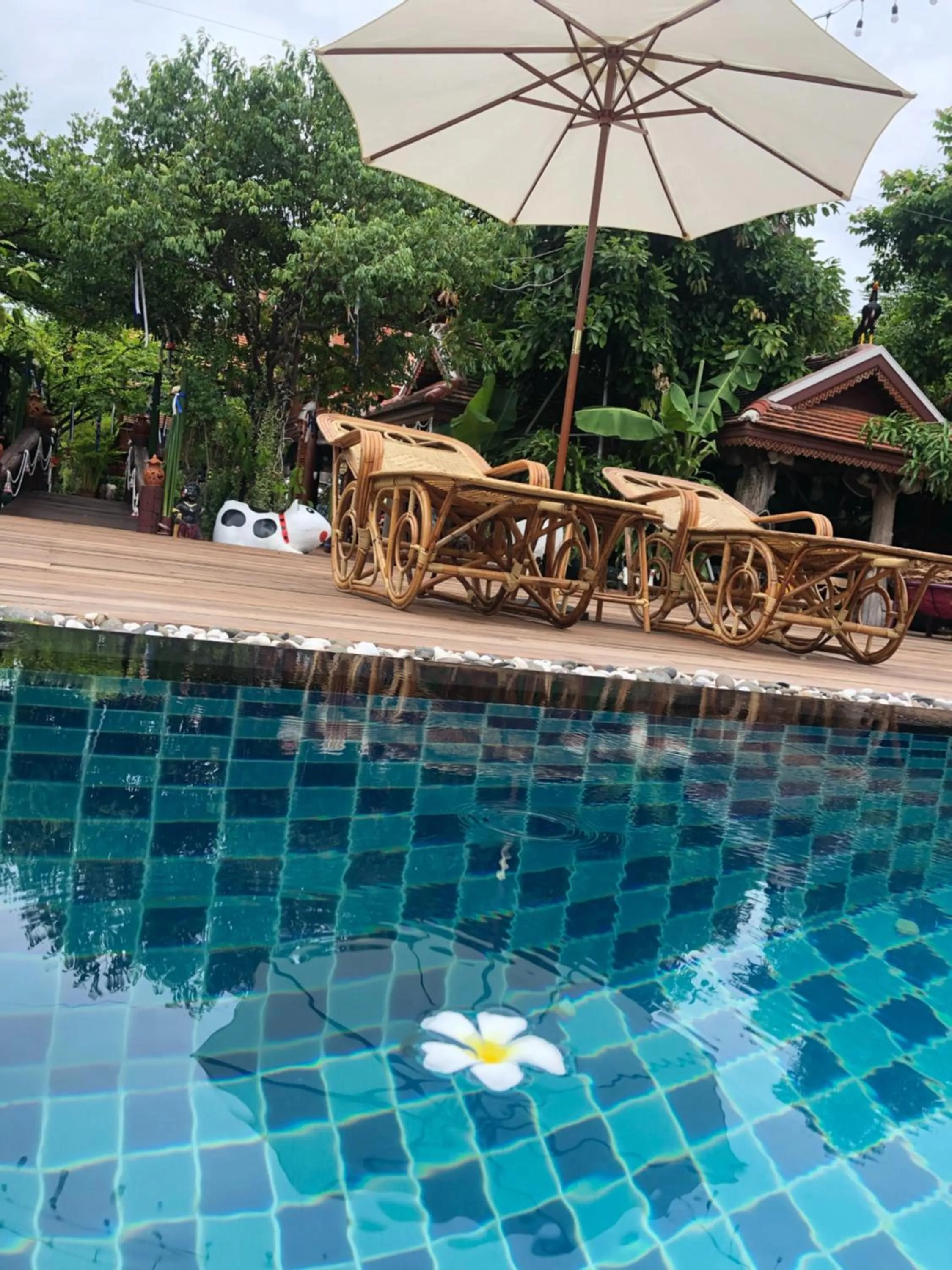 Swimming pool in Montri Resort Donmuang Bangkok