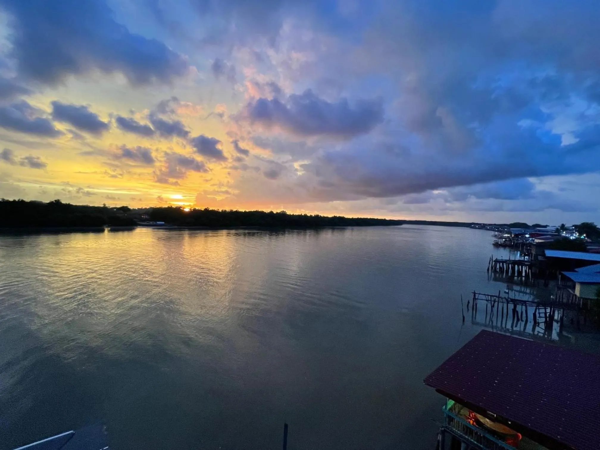 River view in Hotel Le-Shore