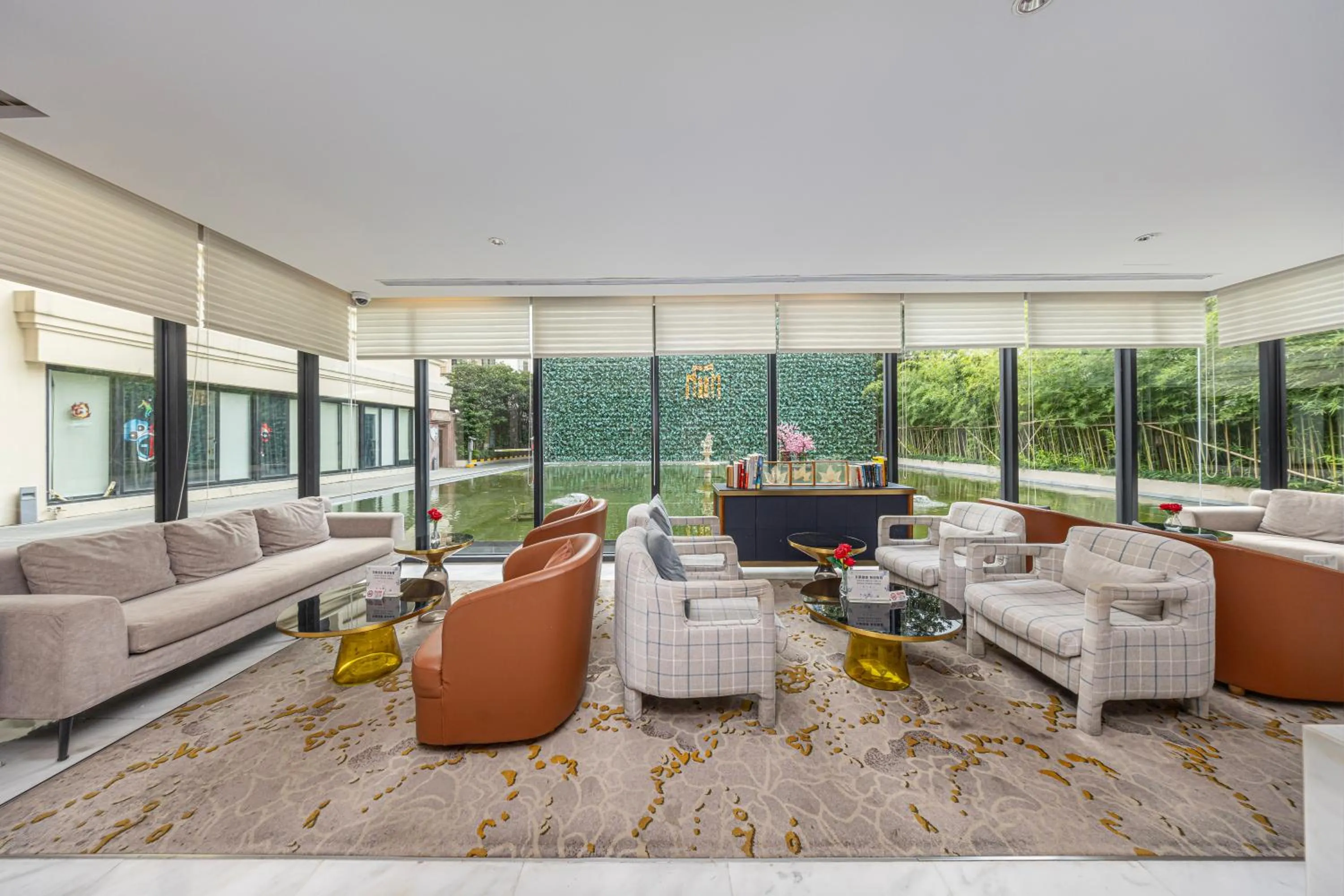 Seating area in Metropolo Dahua Hotel Shanghai