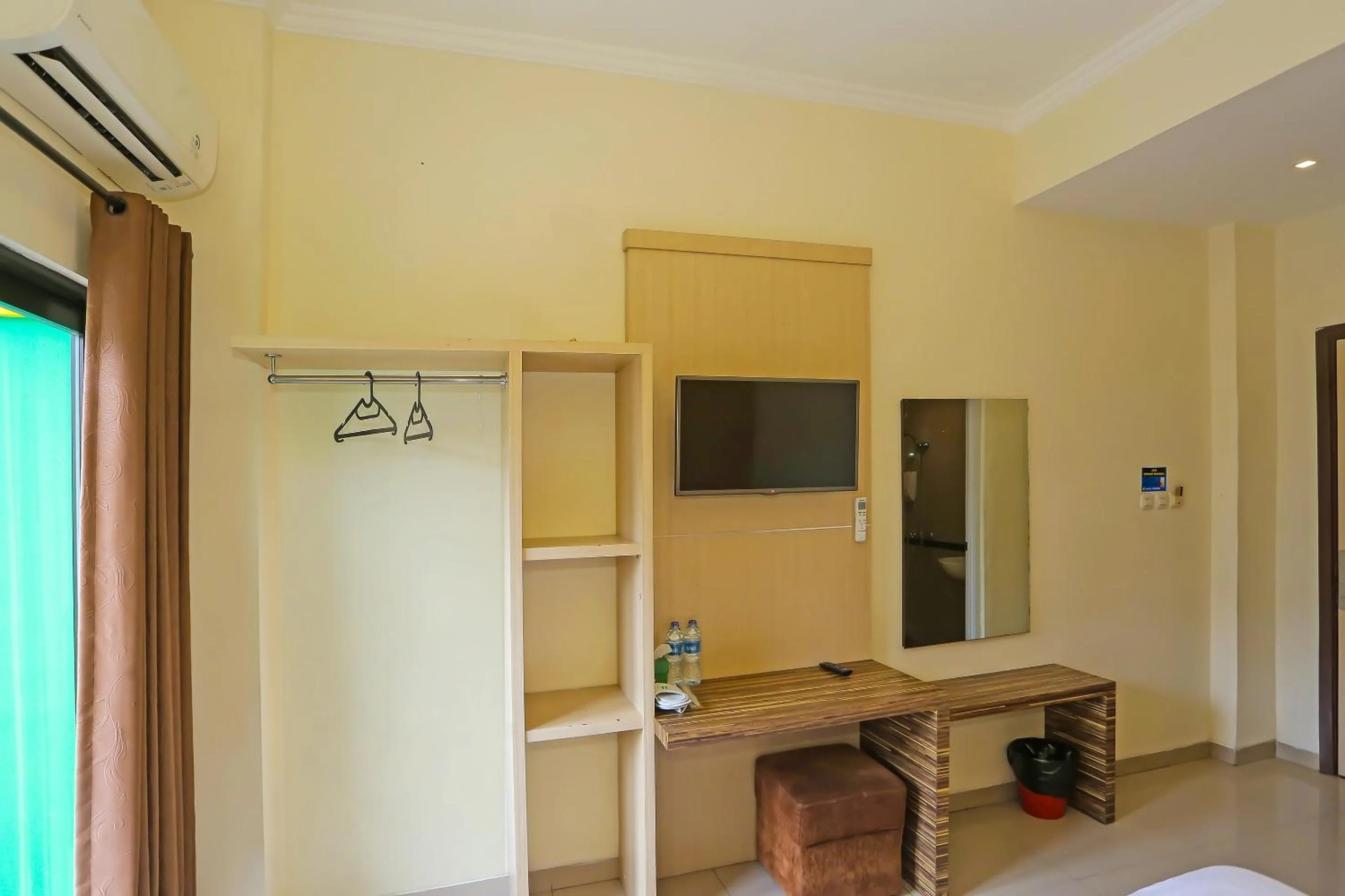 Bedroom in Collection O 92130 Hotel Fiducia Kaji