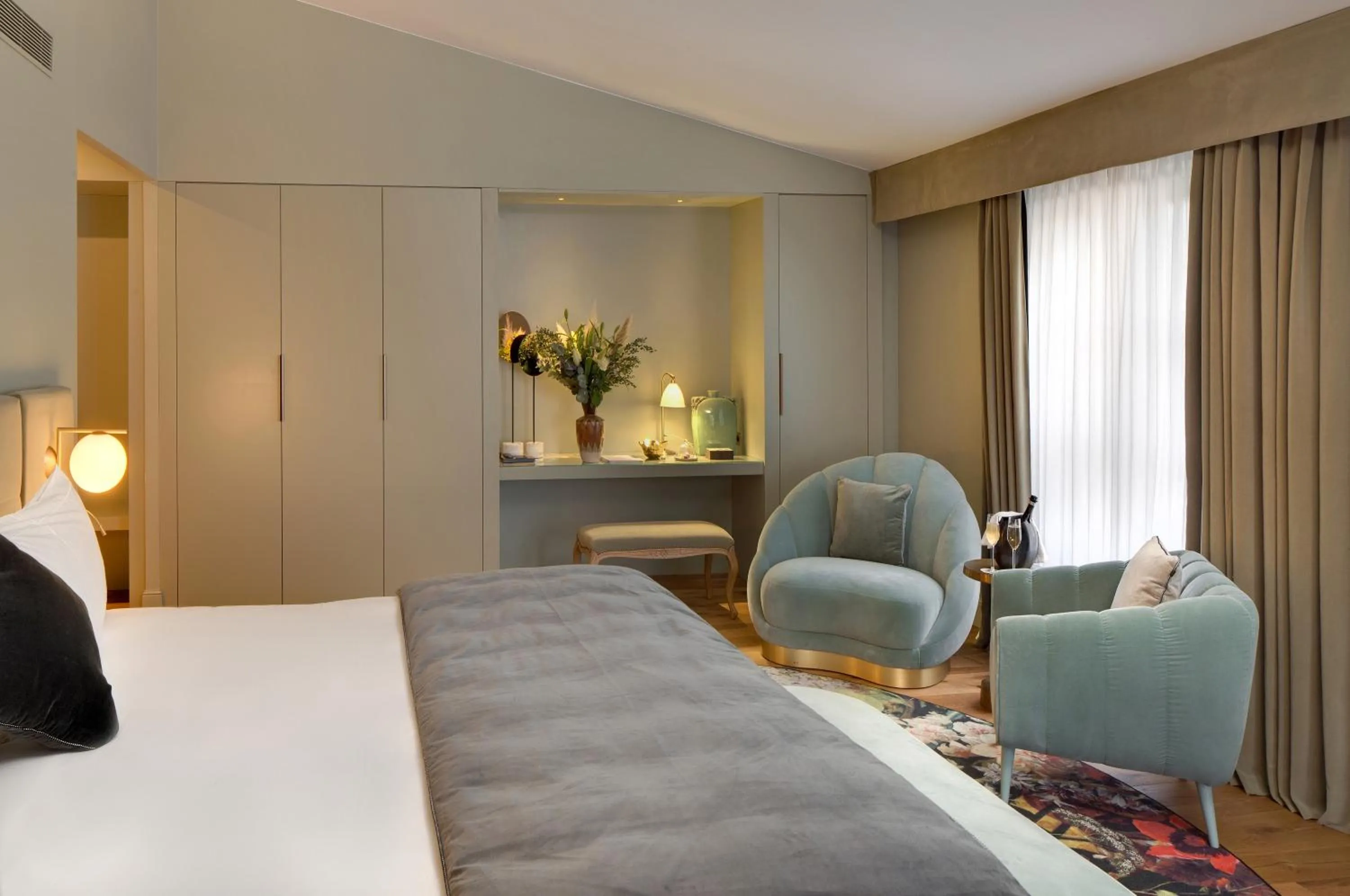 Bedroom, Bed in Hôtel Richer De Belleval - Relais & Châteaux