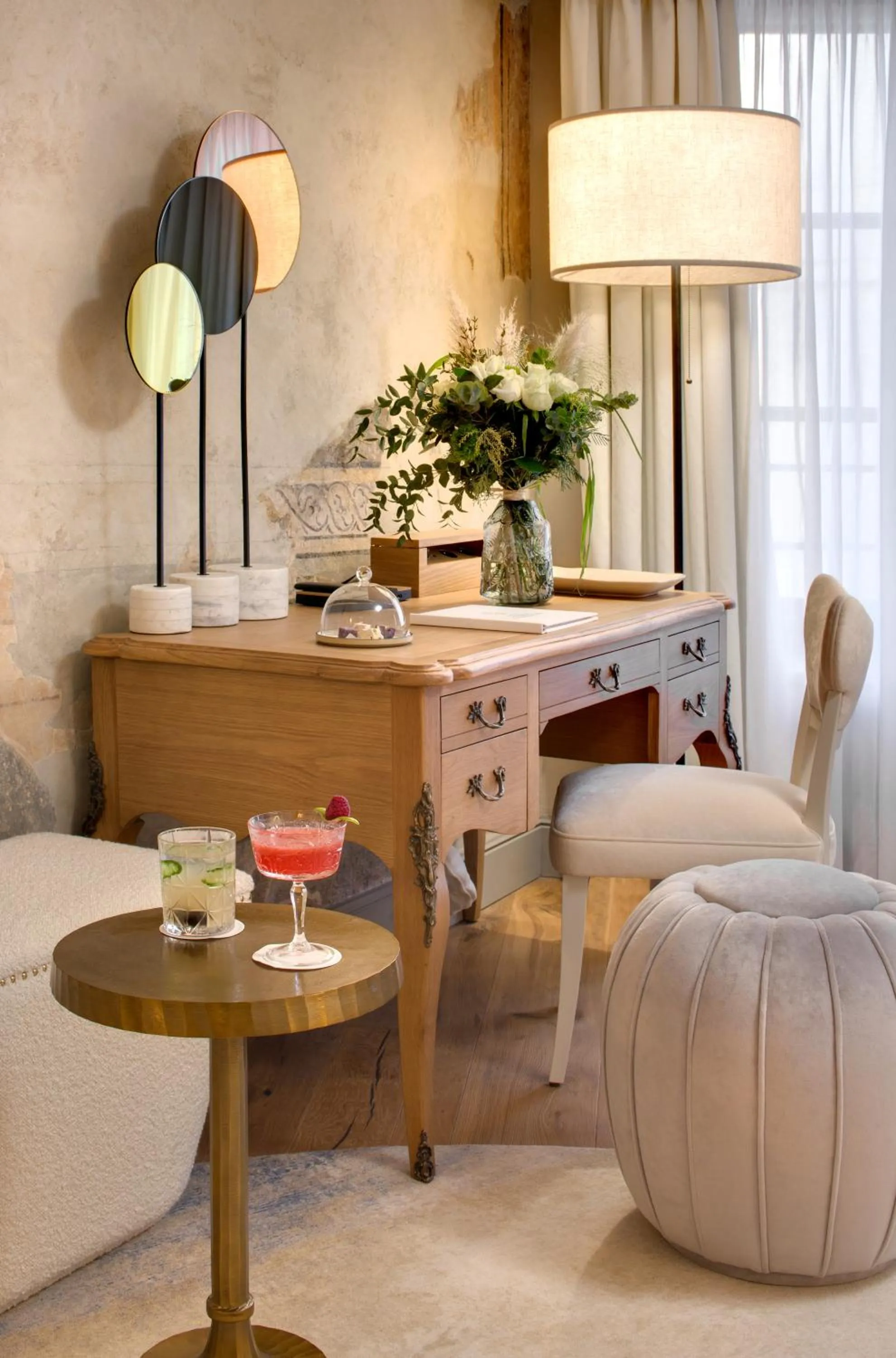 Seating area in Hôtel Richer De Belleval - Relais & Châteaux