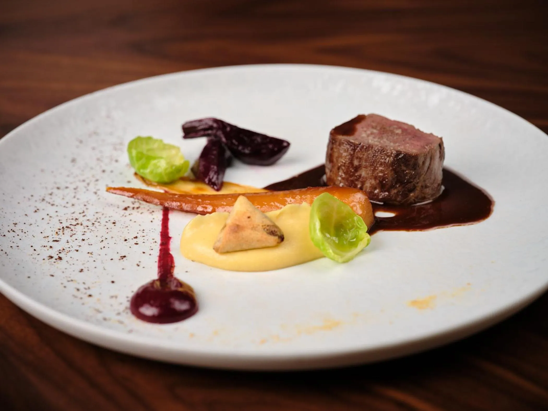 Restaurant/places to eat in Hôtel Richer De Belleval - Relais & Châteaux