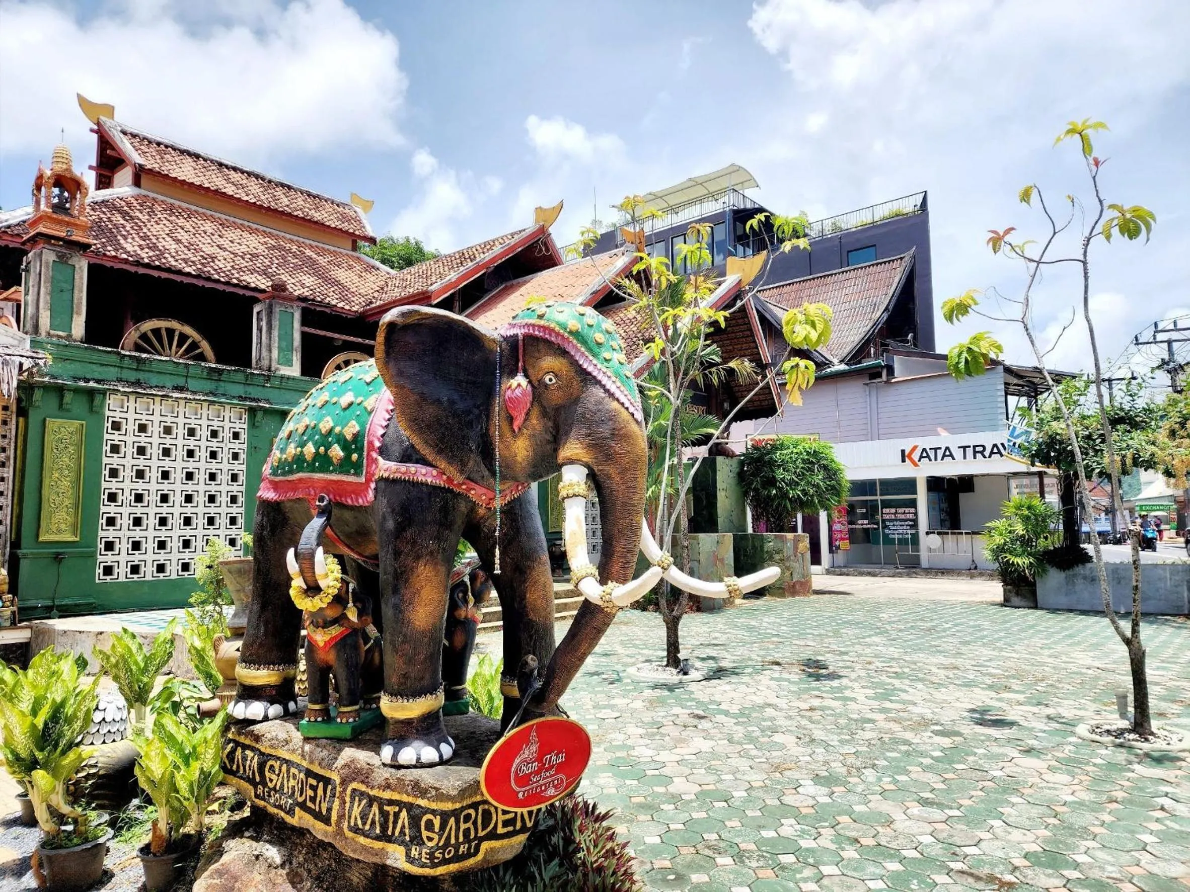 Area and facilities in Kata Garden Resort SHA Extra Plus