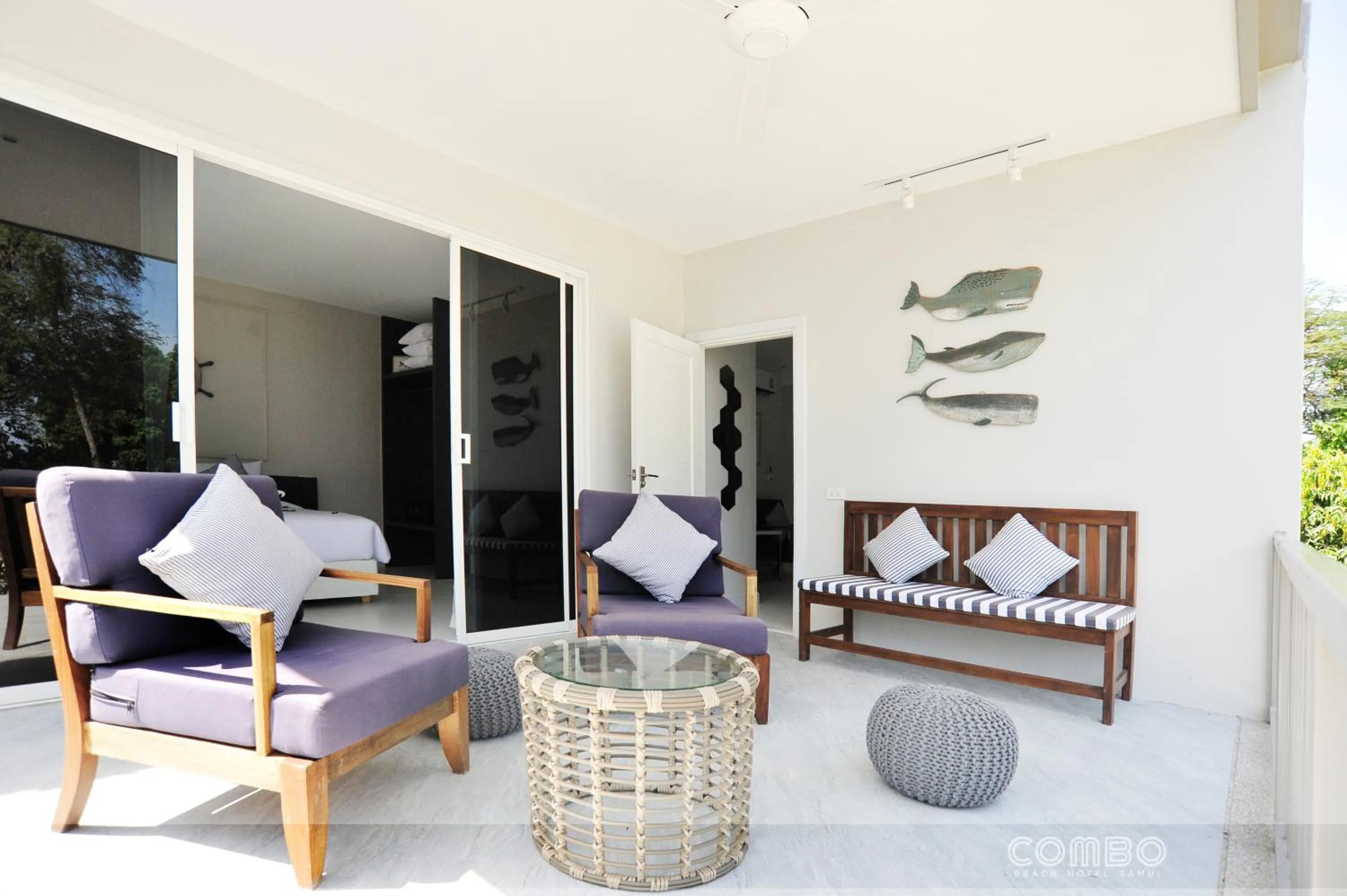 Living room in Combo Beach Hotel Samui