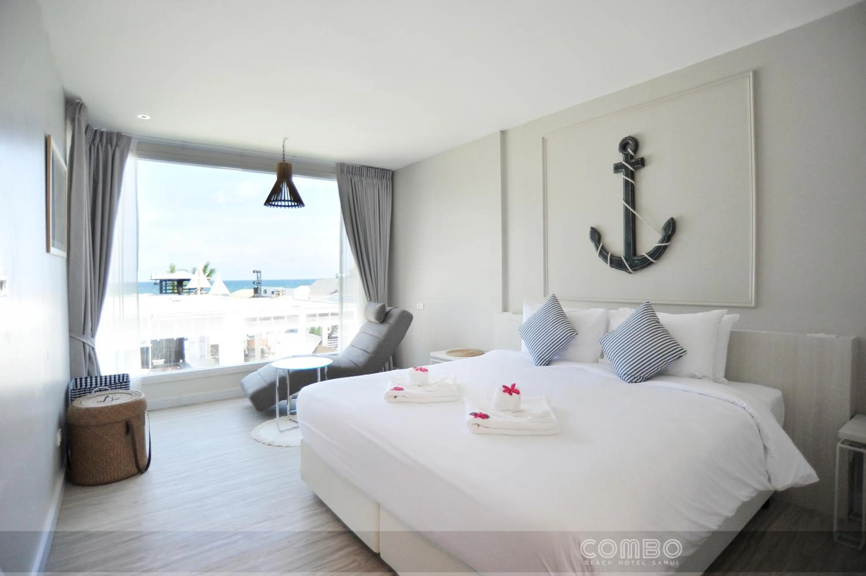 Bedroom, Bed in Combo Beach Hotel Samui