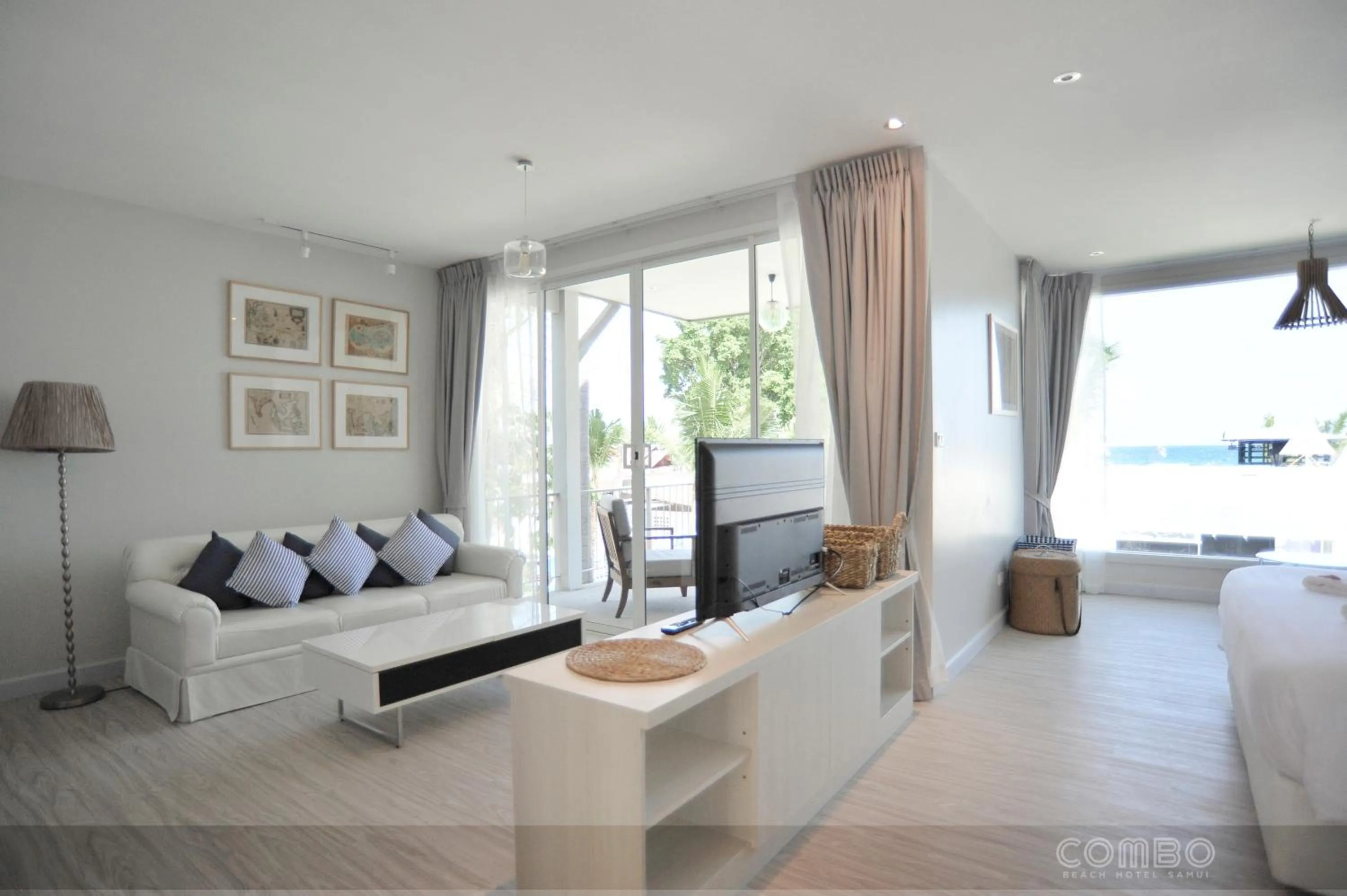 Living room in Combo Beach Hotel Samui