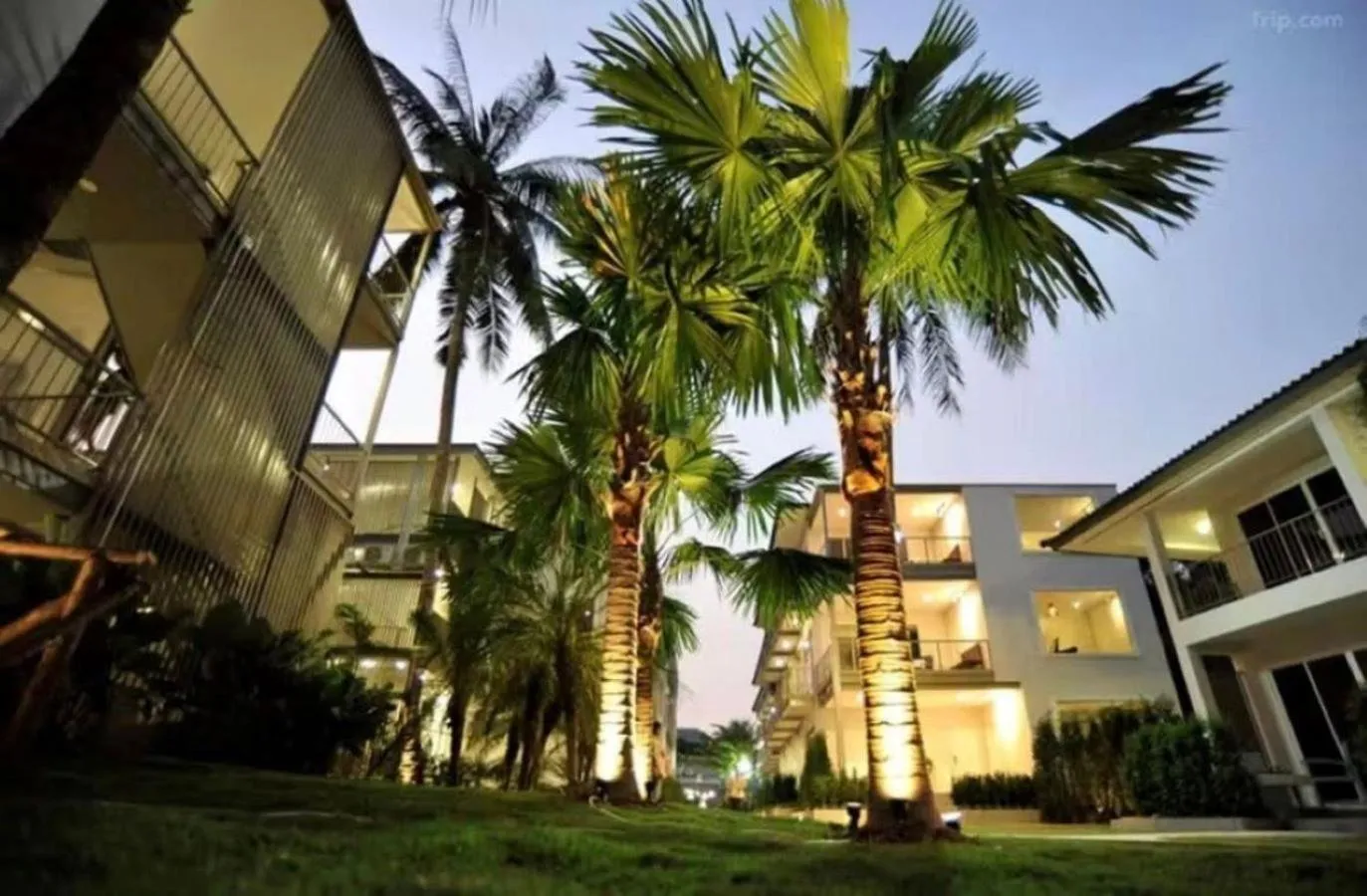 Property building in Combo Beach Hotel Samui