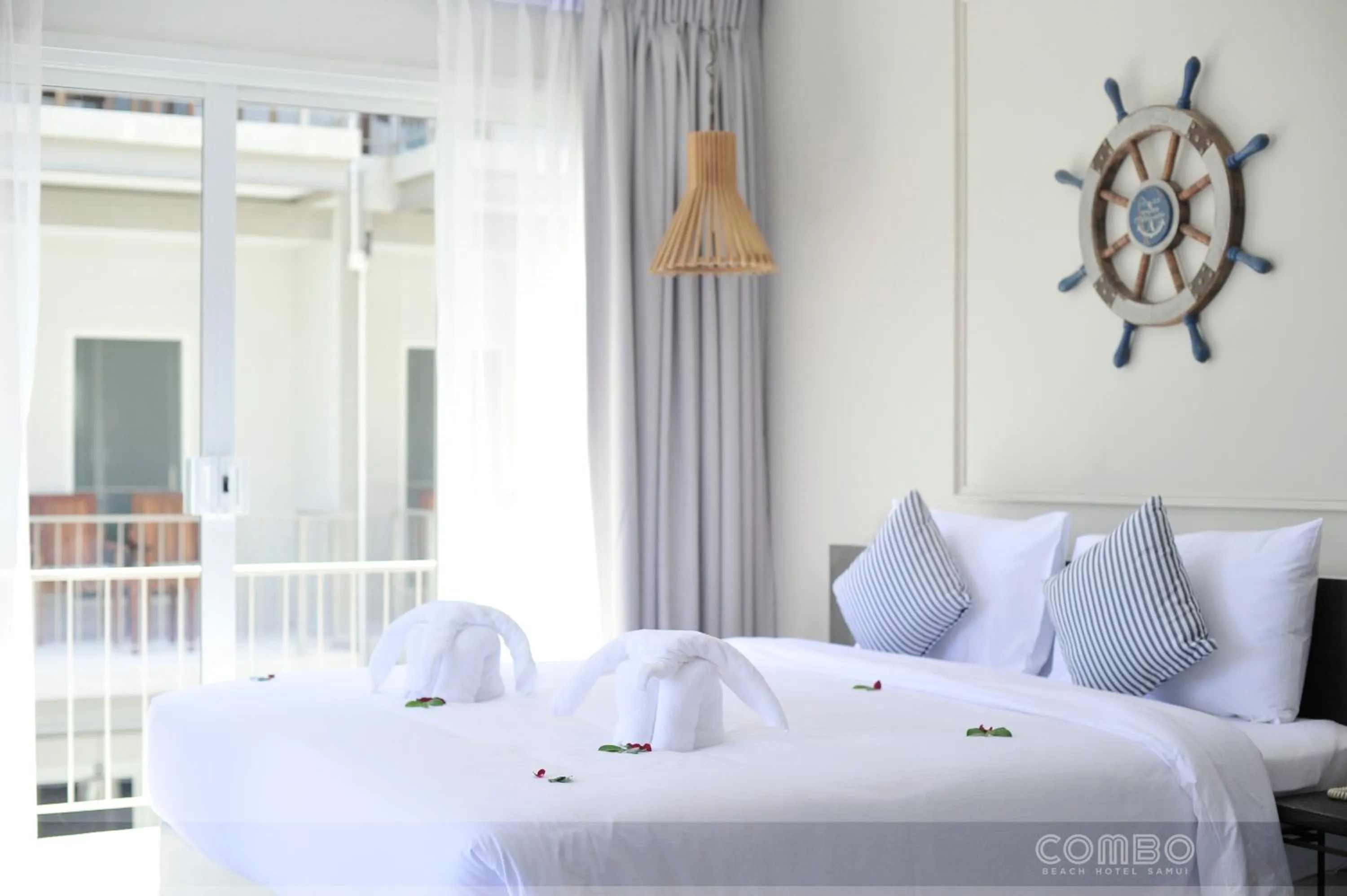 Bedroom, Bed in Combo Beach Hotel Samui